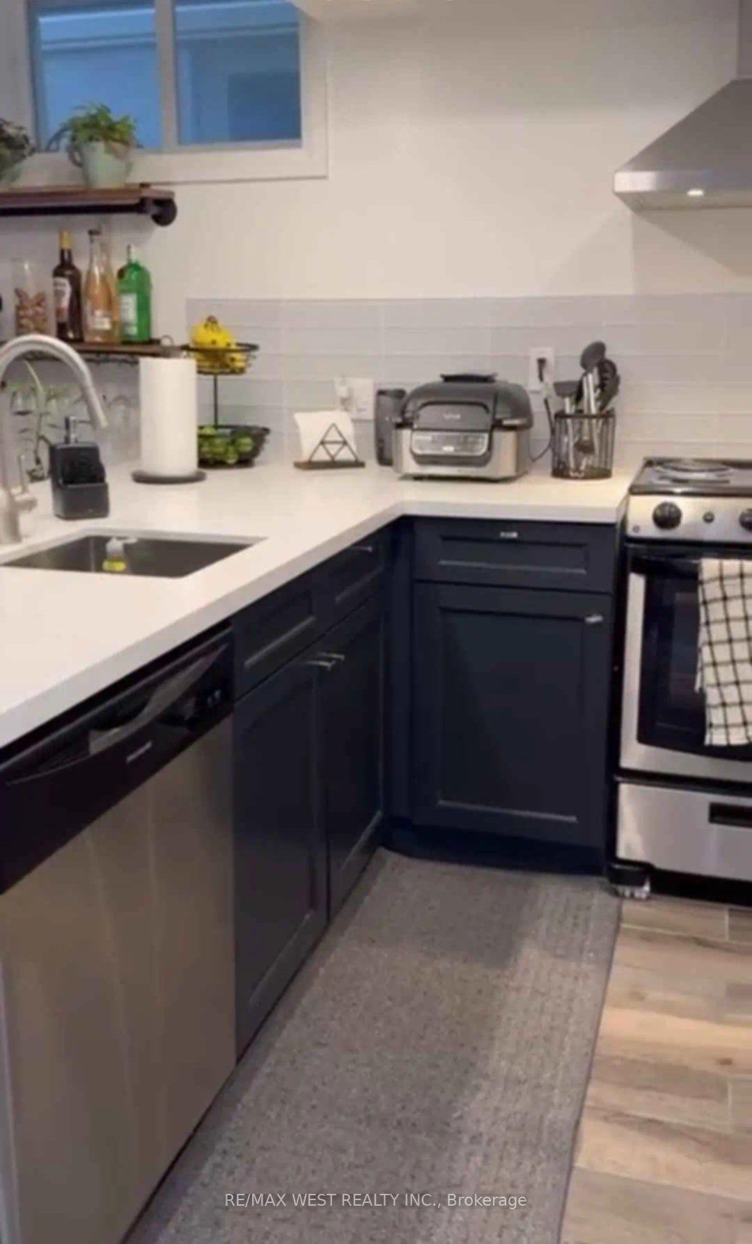 Photo 9 of Unit Lower, 64 Galt Avenue, Toronto, South Riverdale — HOMEH