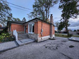 Front of Unit Bsmt, 67 Rockport Crescent
