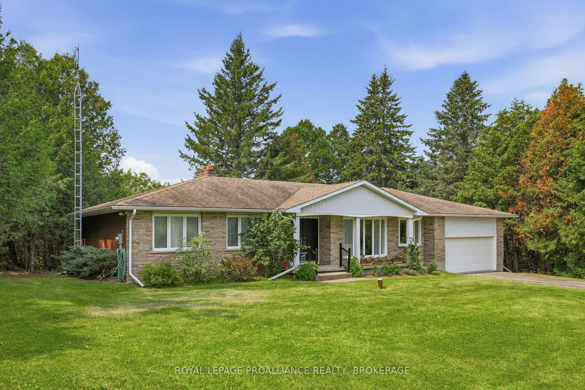 Photo 2 of 3403 Highway 38 Road, Kingston, City North of 401 — HOMEH