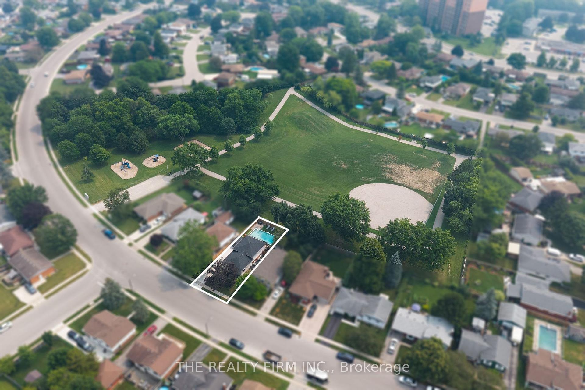 Photo 42 of 23 Confederation Drive, St. Thomas — HOMEH