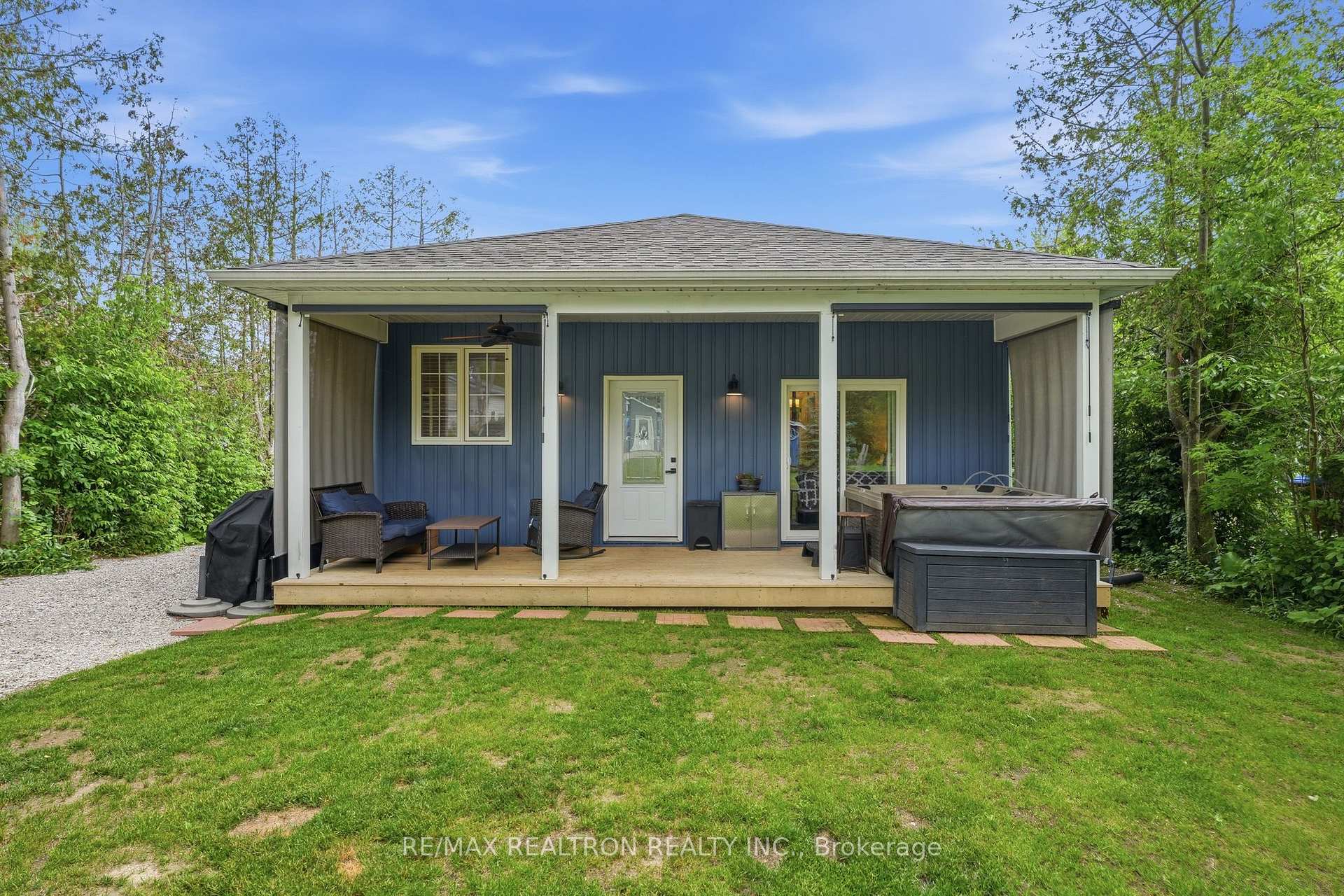 Photo 26 of 1050 Wisker Avenue, Innisfil, Rural Innisfil — HOMEH