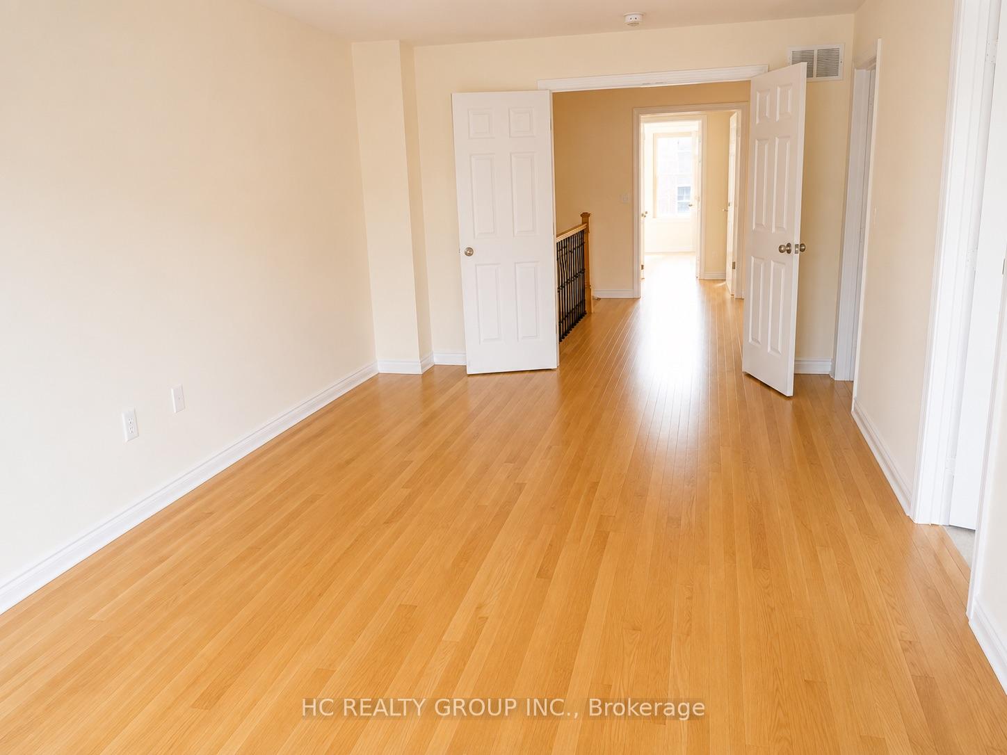 Photo 9 of 11 Sandwell Street, Vaughan, Vellore Village — HOMEH