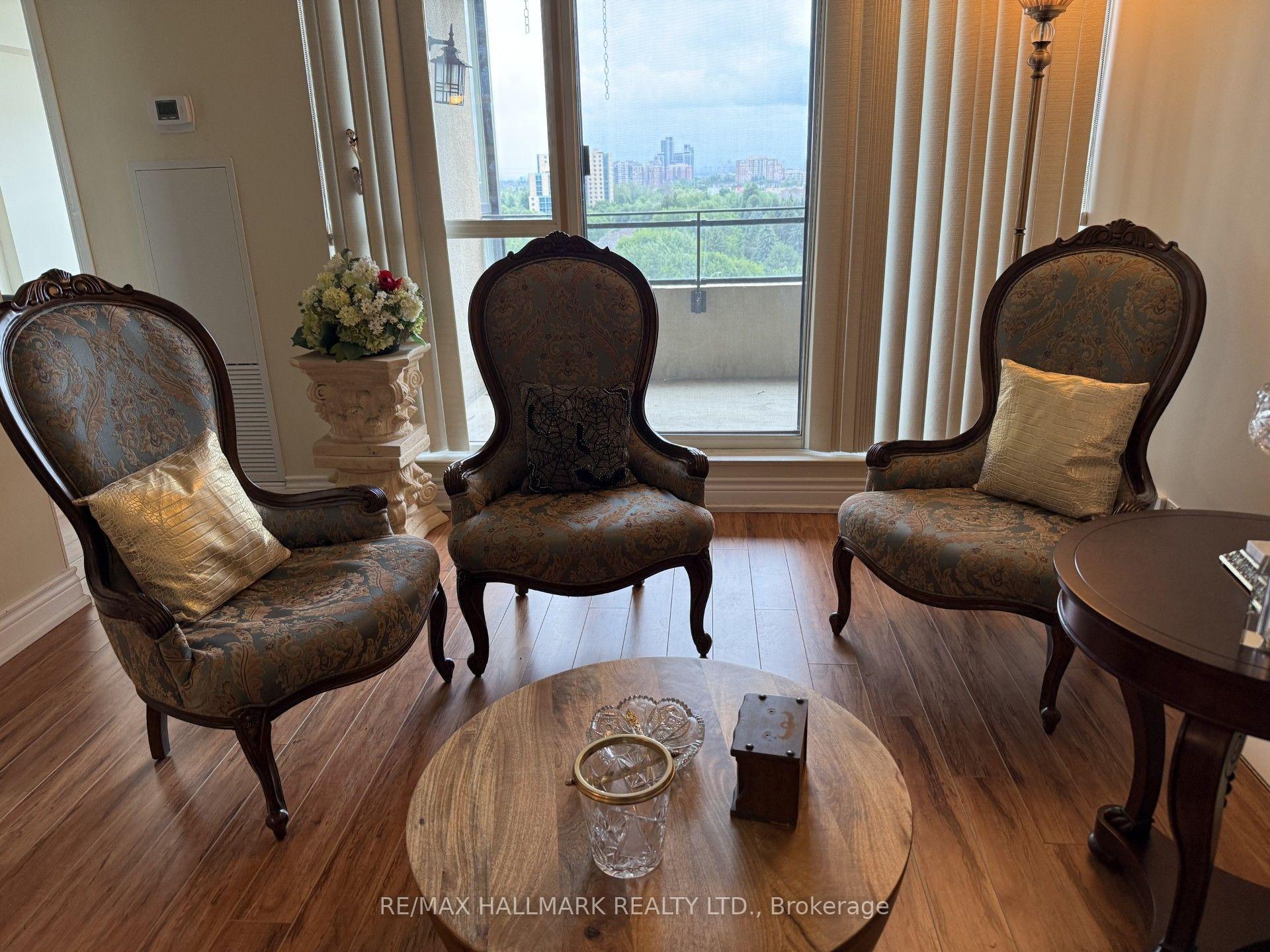 Photo 13 of Unit 1022, 32 Clarissa Drive E, Richmond Hill, Harding — HOMEH