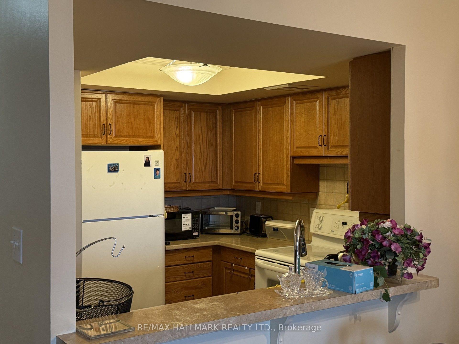 Photo 14 of Unit 1022, 32 Clarissa Drive E, Richmond Hill, Harding — HOMEH