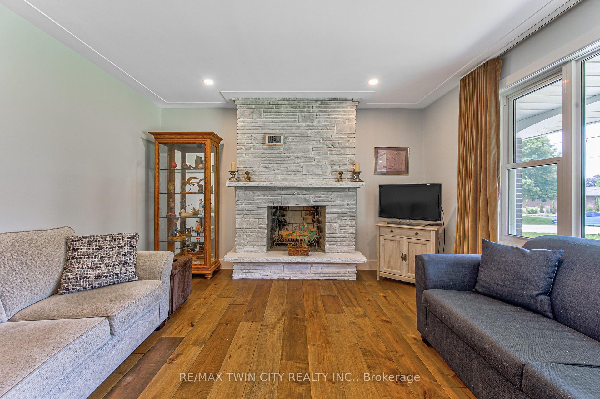 Photo 15 of 11 Beechim Drive, Wilmot, New Dundee — HOMEH