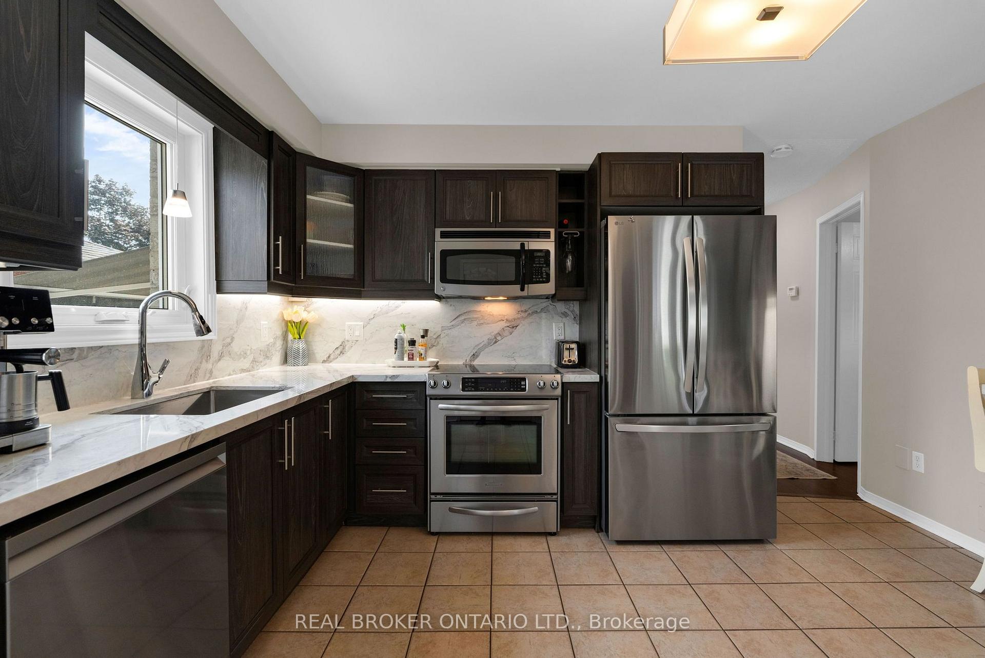 Photo 10 of 10 Wismer Avenue, Barrie, Northwest — HOMEH