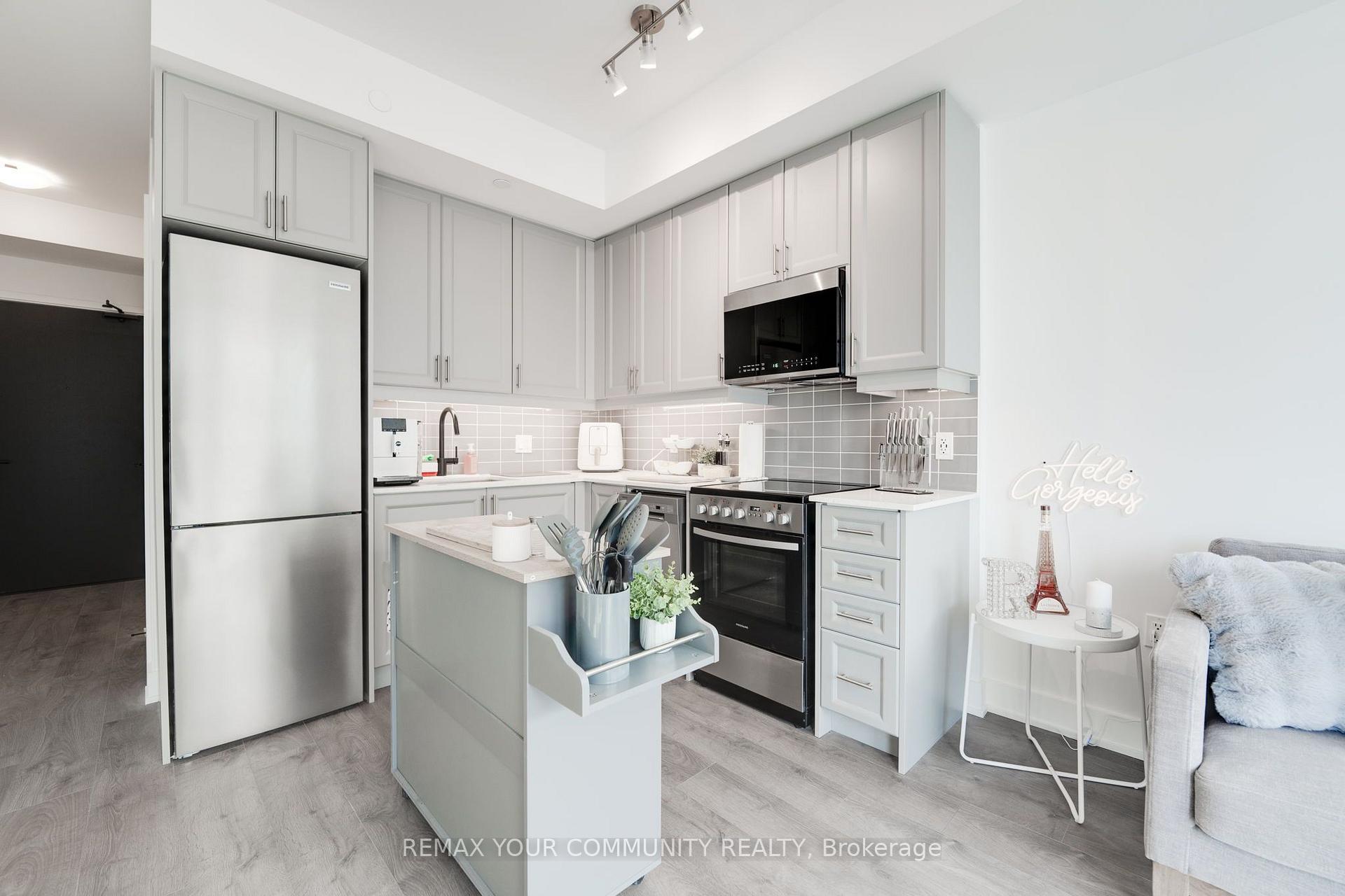 Photo 6 of Unit 708, 2333 Khalsa Gate, Oakville, Westmount — HOMEH