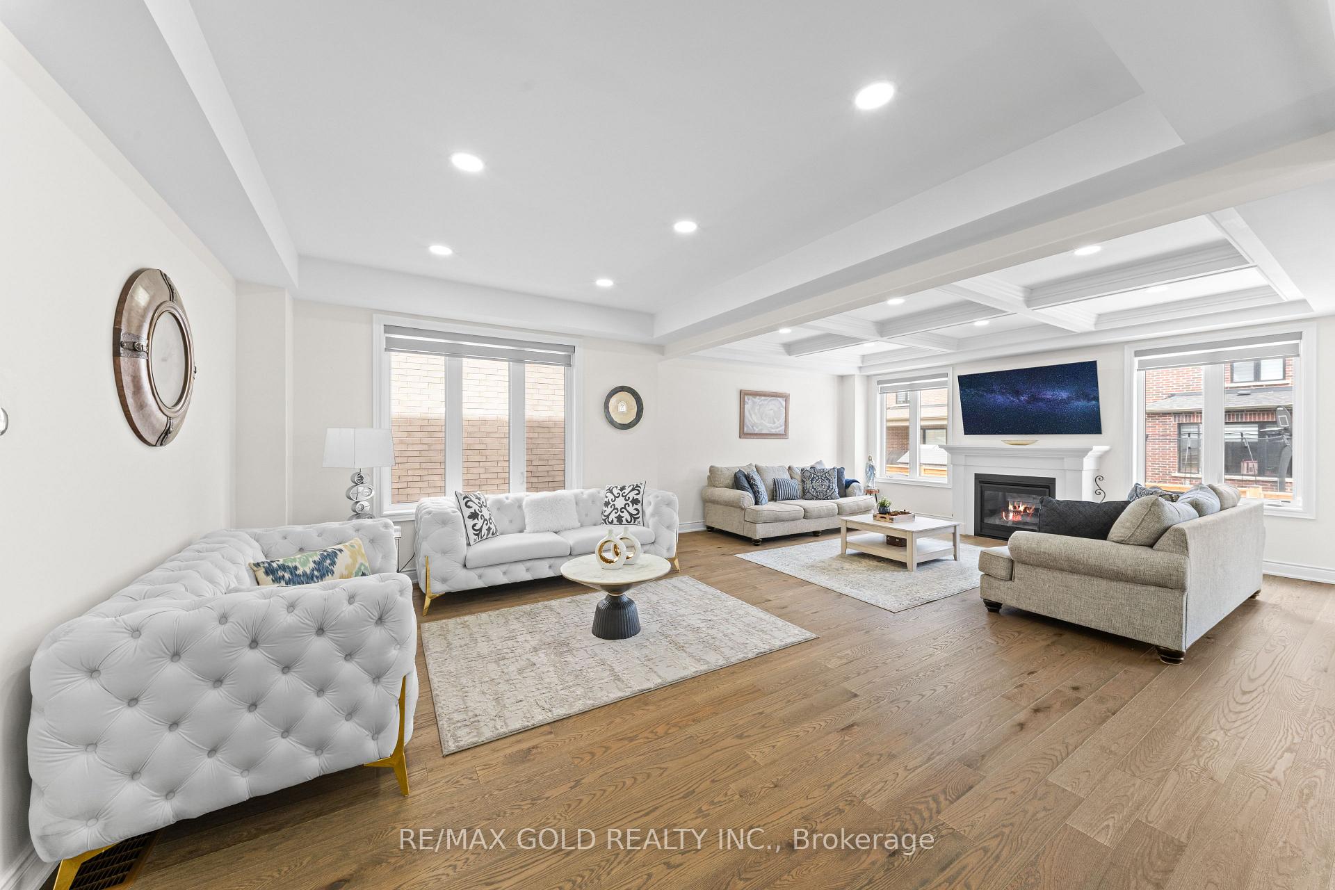 Photo 5 of 58 Stilton Avenue, Vaughan, Kleinburg — HOMEH