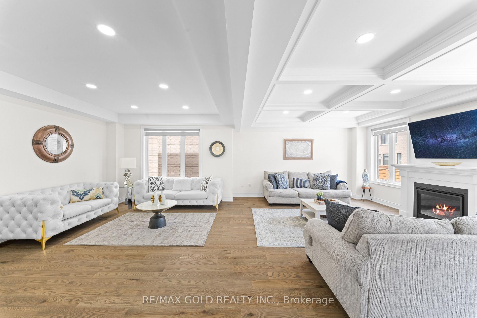 Photo 6 of 58 Stilton Avenue, Vaughan, Kleinburg — HOMEH