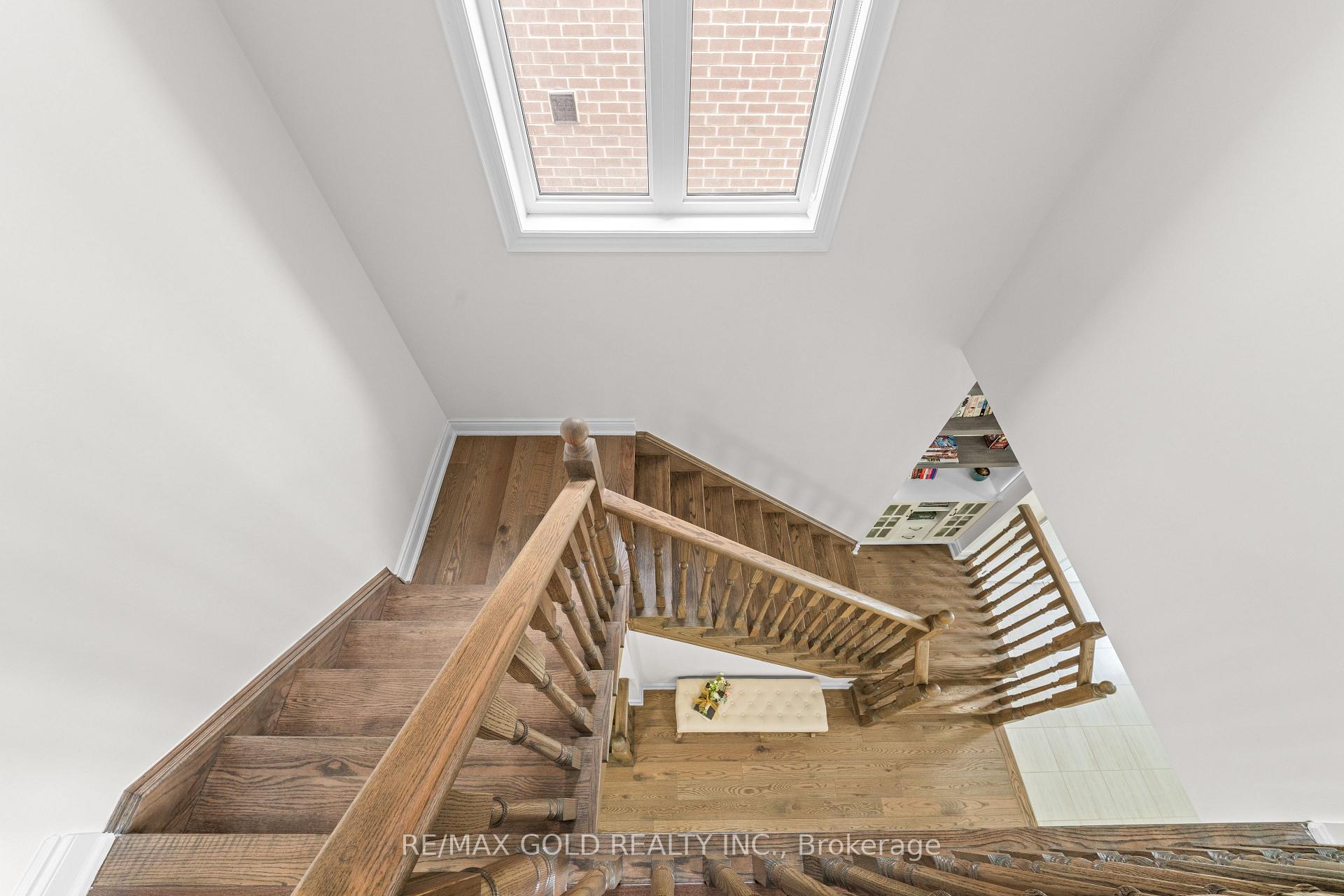 Photo 15 of 58 Stilton Avenue, Vaughan, Kleinburg — HOMEH