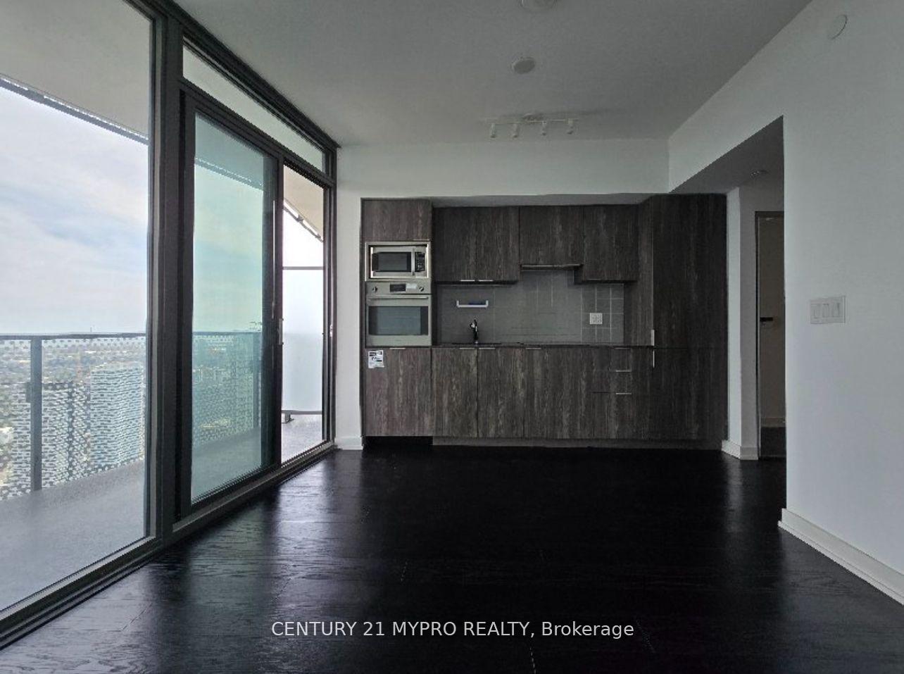 Photo 3 of Unit 5512, 11 Wellesley Street, Toronto, Bay Street Corridor — HOMEH