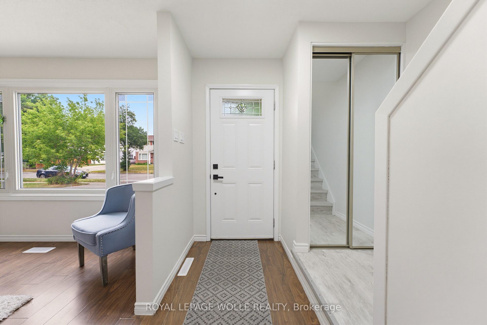 Photo 5 of 61 Balfour Crescent, Kitchener, Vanier - Kitchener — HOMEH