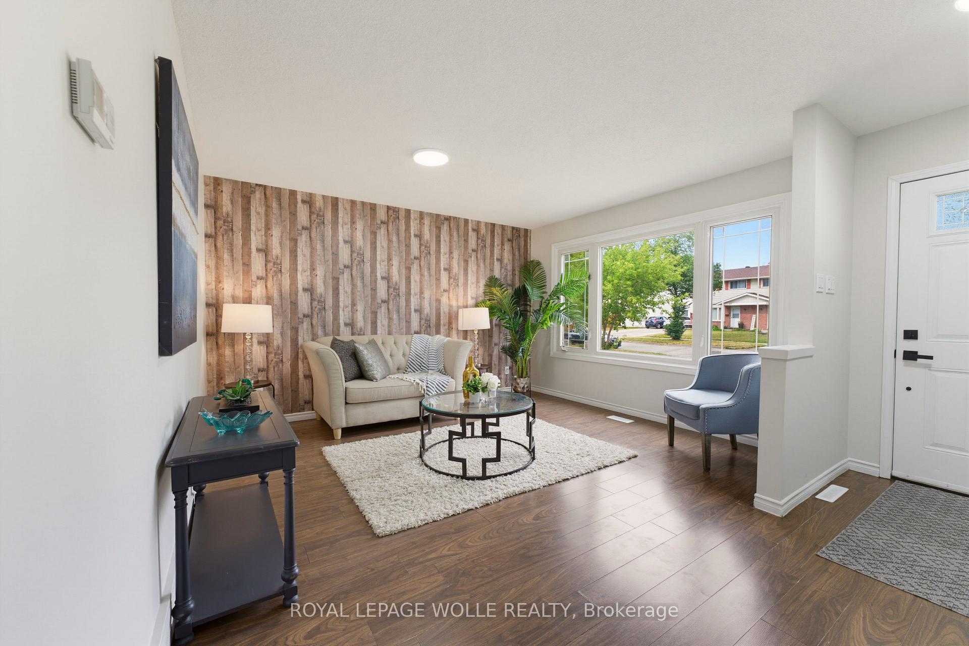 Photo 6 of 61 Balfour Crescent, Kitchener, Vanier - Kitchener — HOMEH