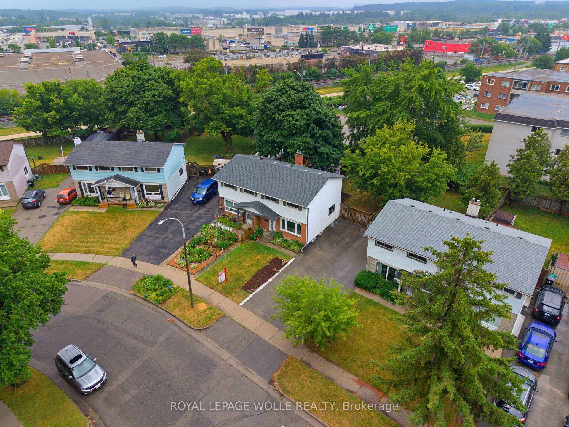 Photo 28 of 61 Balfour Crescent, Kitchener, Vanier - Kitchener — HOMEH