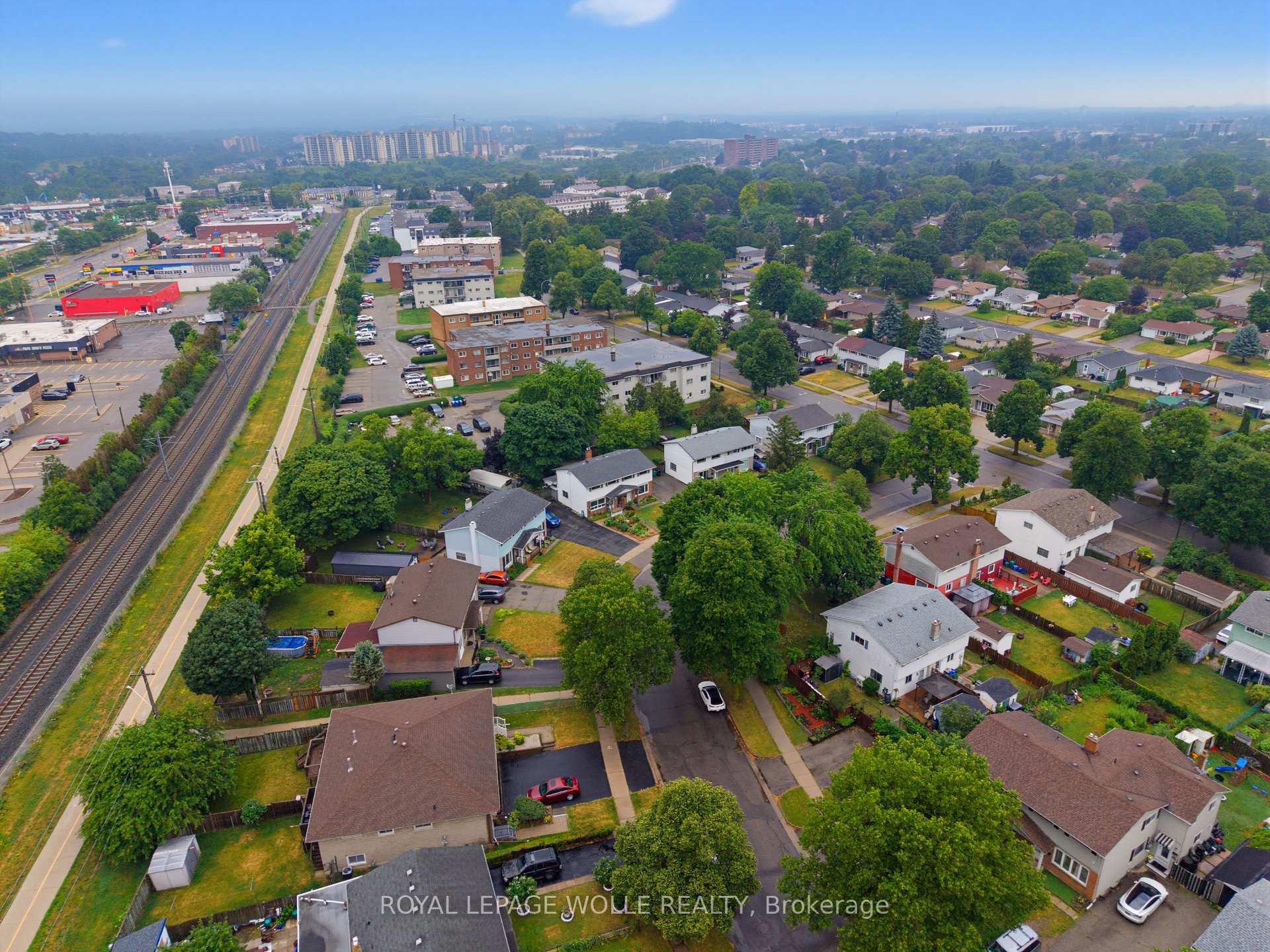 Photo 30 of 61 Balfour Crescent, Kitchener, Vanier - Kitchener — HOMEH
