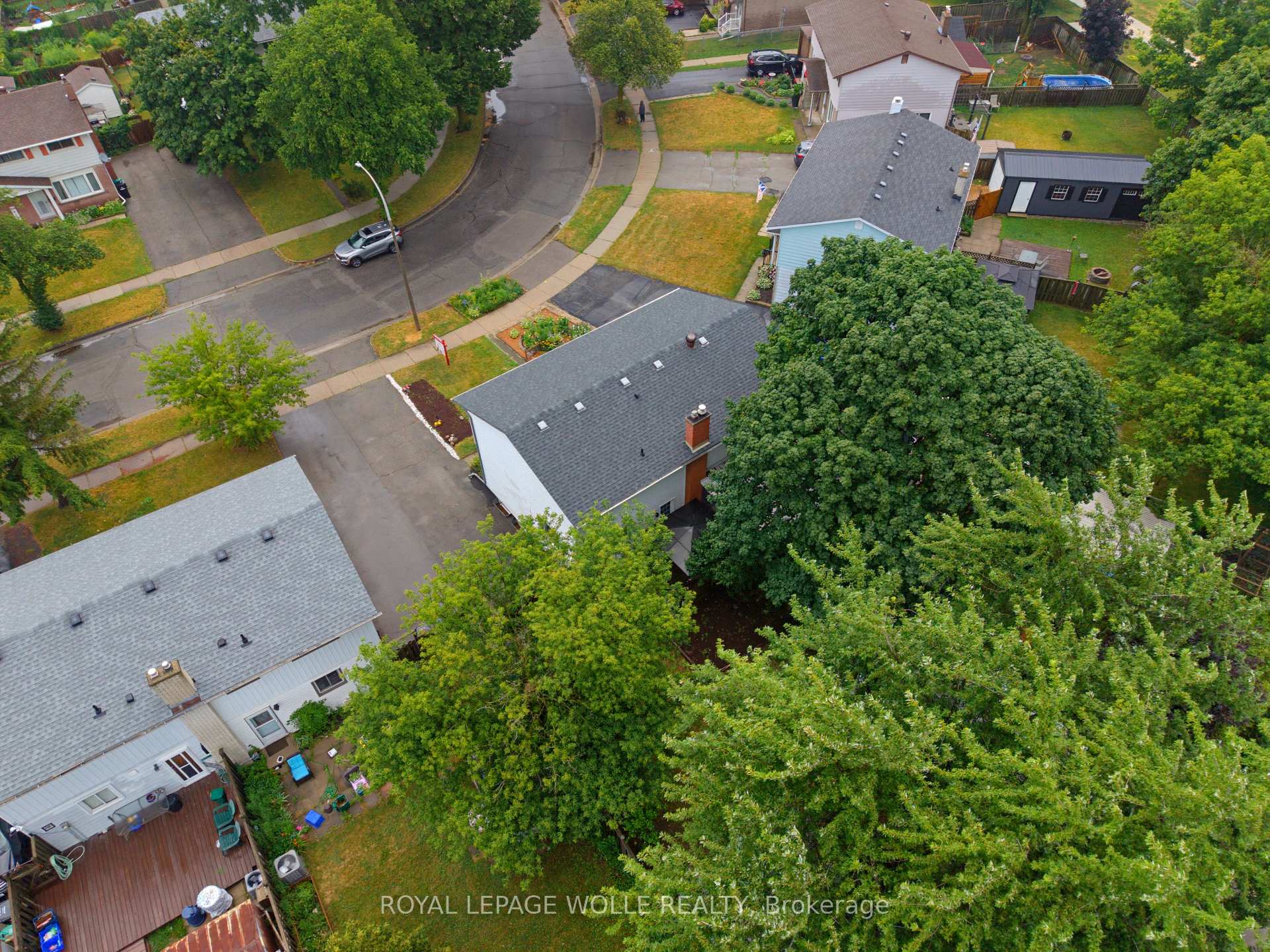 Photo 33 of 61 Balfour Crescent, Kitchener, Vanier - Kitchener — HOMEH
