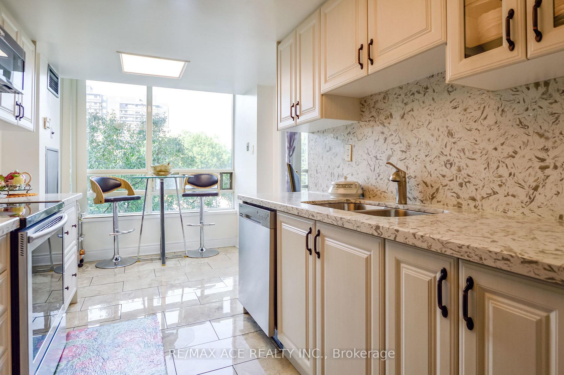 Photo 14 of Unit 201, 75 King Street E, Mississauga, Cooksville — HOMEH