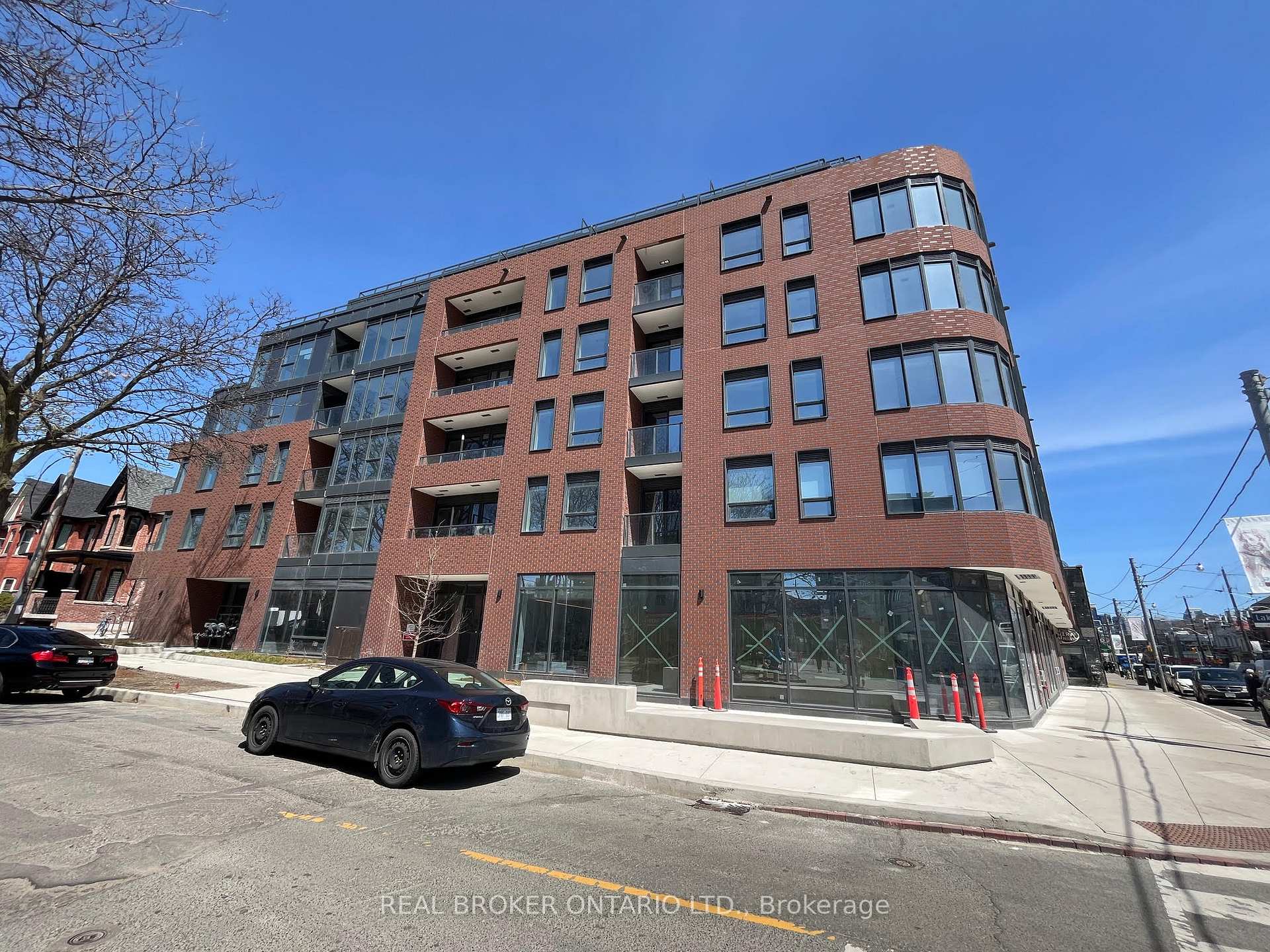 Photo 10 of Unit 218, 5 Lakeview Avenue, Toronto, Trinity-Bellwoods — HOMEH
