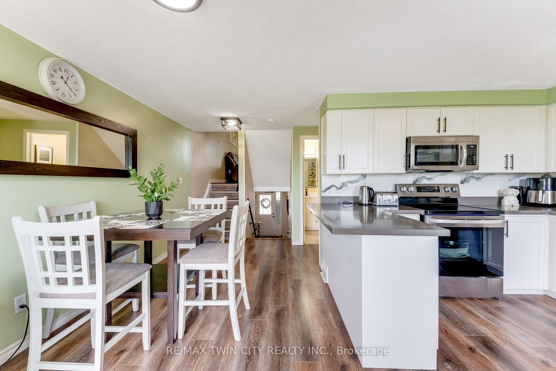 Photo 10 of 235 Red Clover Court, Kitchener, Larentian West — HOMEH