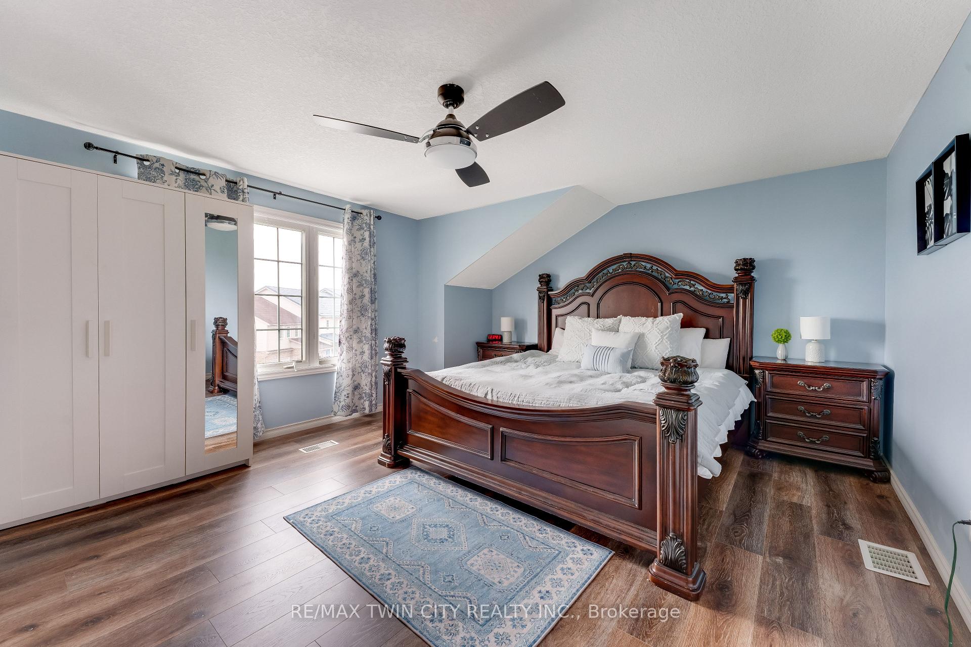 Photo 16 of 235 Red Clover Court, Kitchener, Larentian West — HOMEH