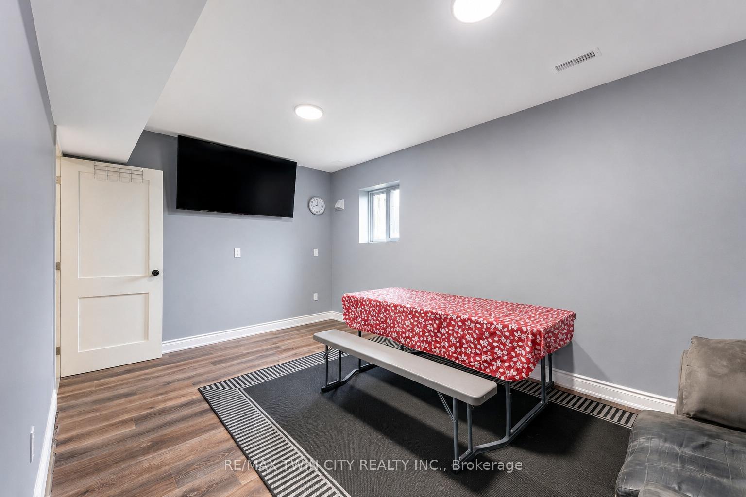 Photo 27 of 235 Red Clover Court, Kitchener, Larentian West — HOMEH