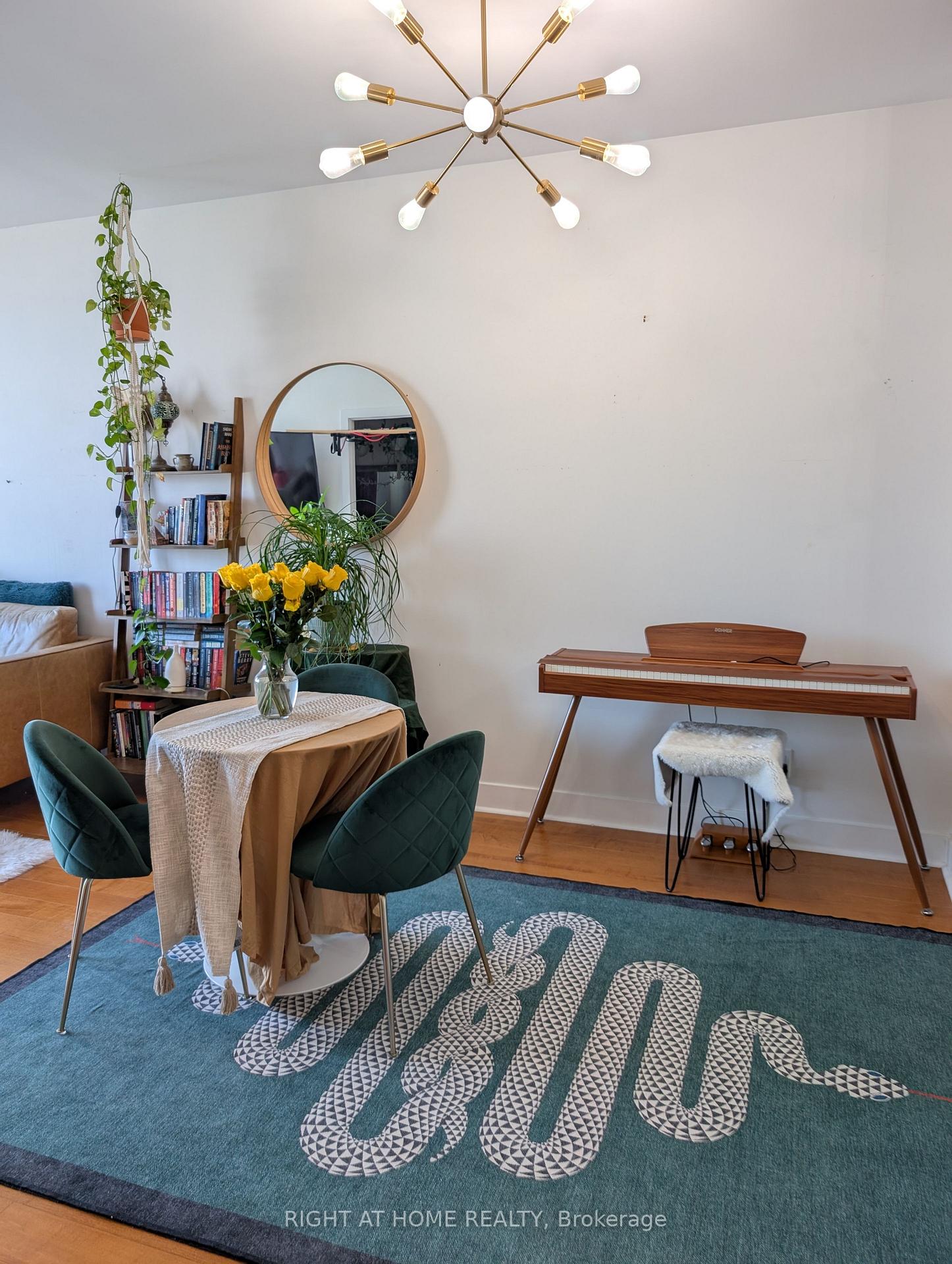 Photo 12 of Unit 823, 90 Stadium Road, Toronto, Niagara — HOMEH