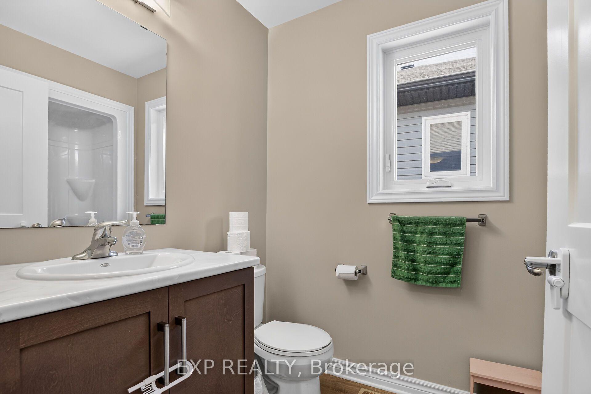 Photo 7 of 98 Seabert Drive, Arnprior, Arnprior — HOMEH
