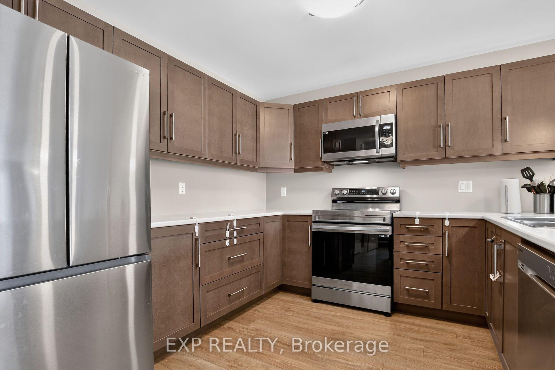 Photo 10 of 98 Seabert Drive, Arnprior, Arnprior — HOMEH