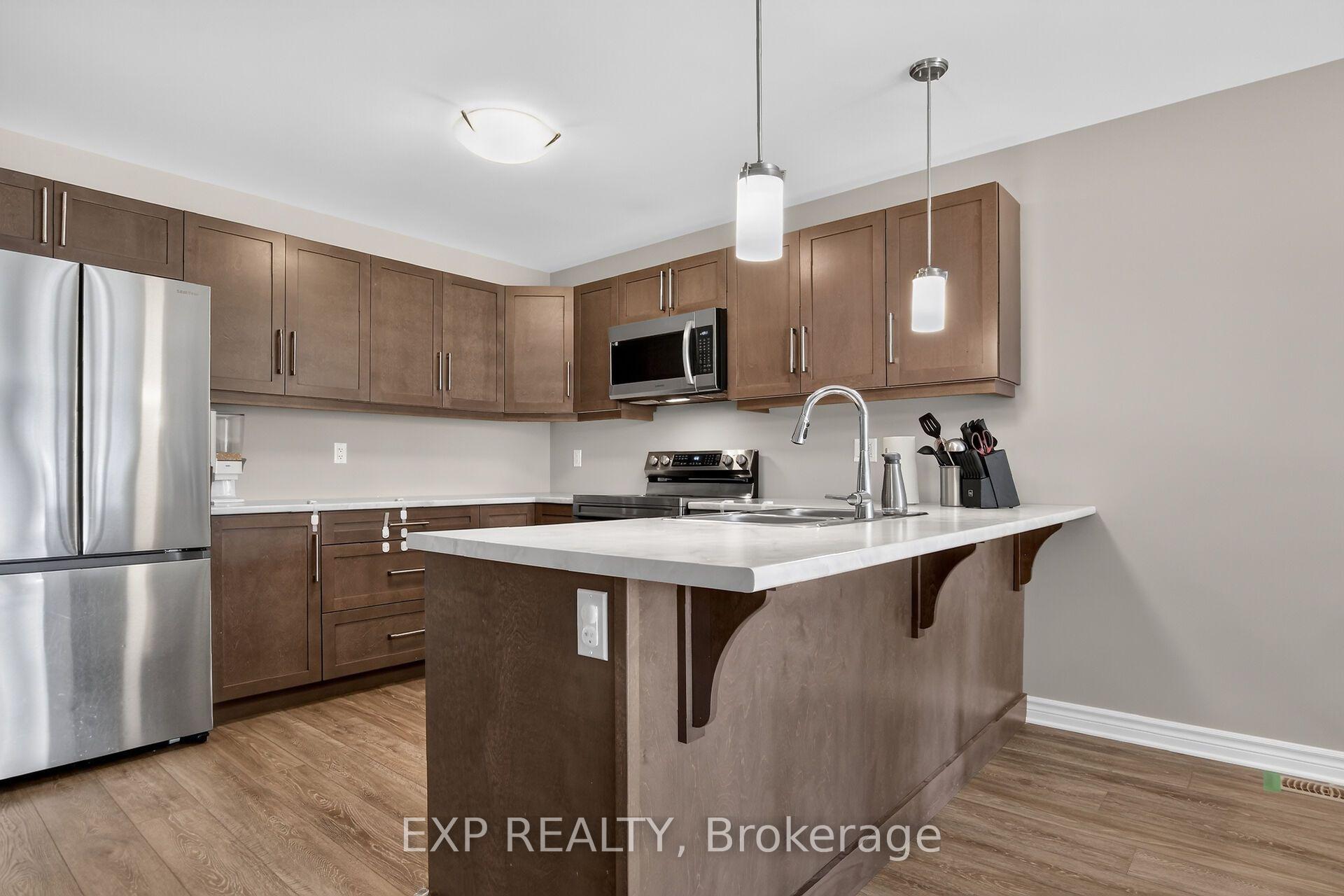 Photo 12 of 98 Seabert Drive, Arnprior, Arnprior — HOMEH