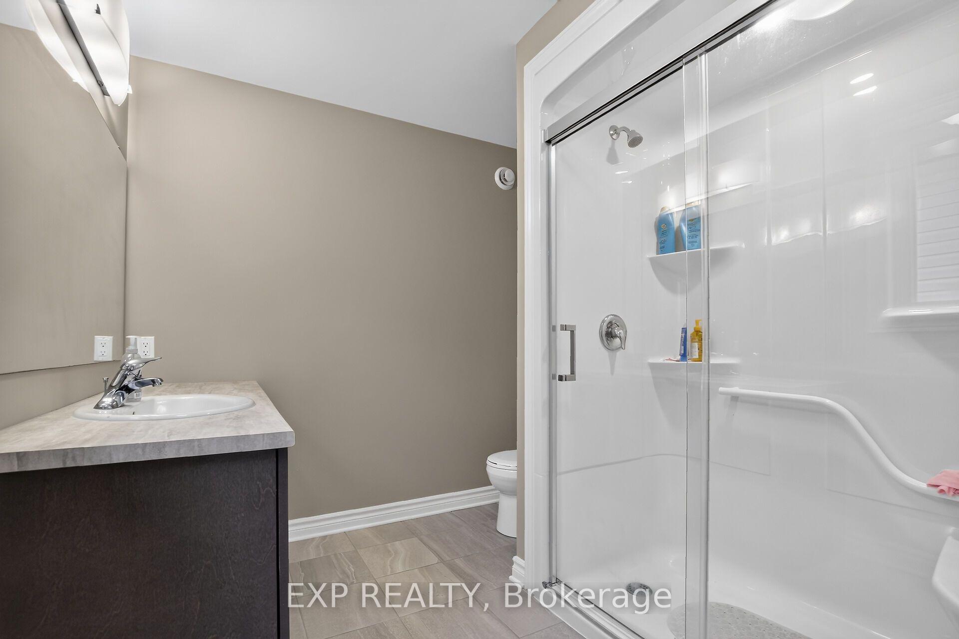 Photo 24 of 98 Seabert Drive, Arnprior, Arnprior — HOMEH
