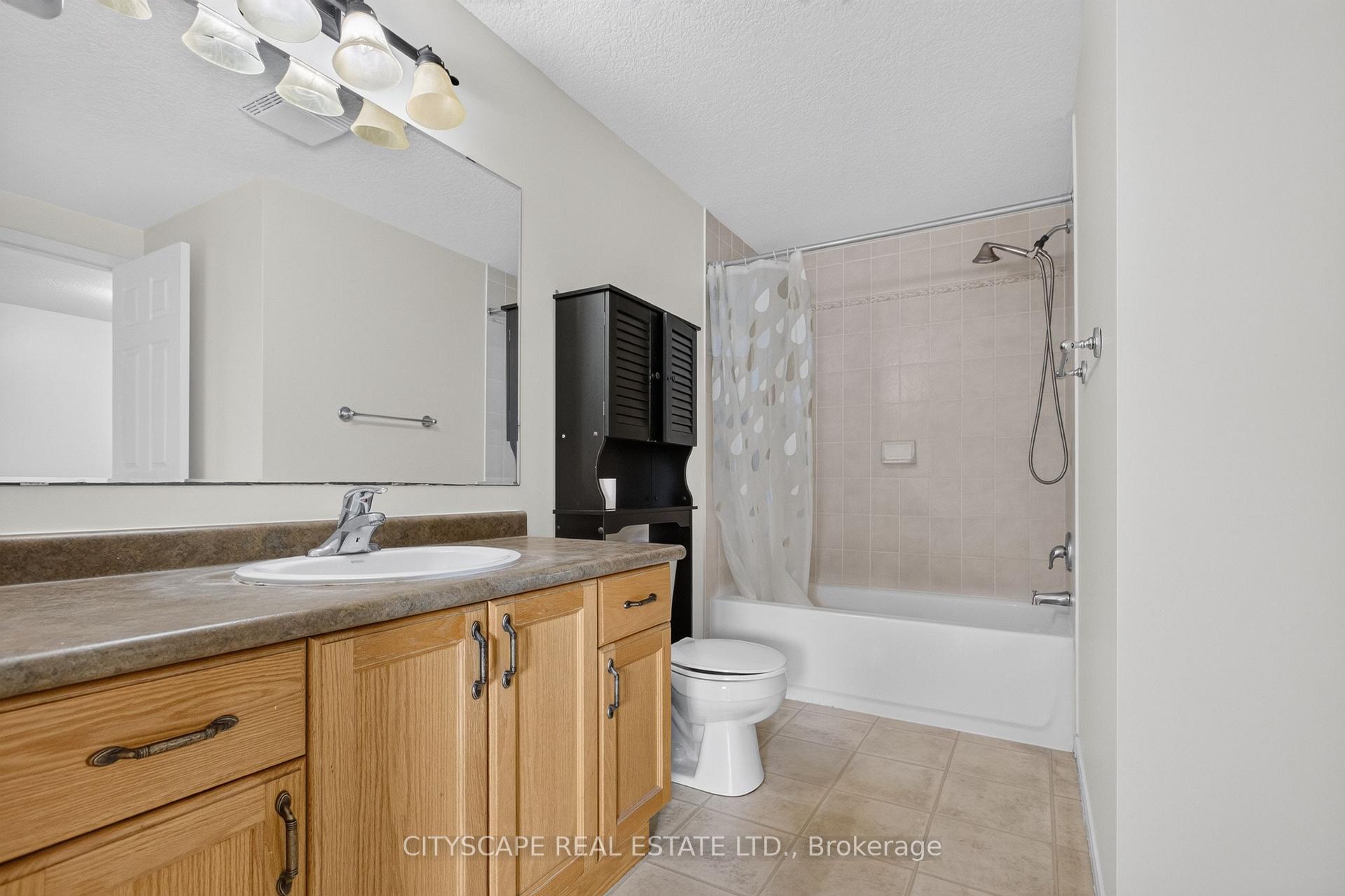 Photo 27 of 244 Sophia Crescent, Kitchener, Trussler — HOMEH