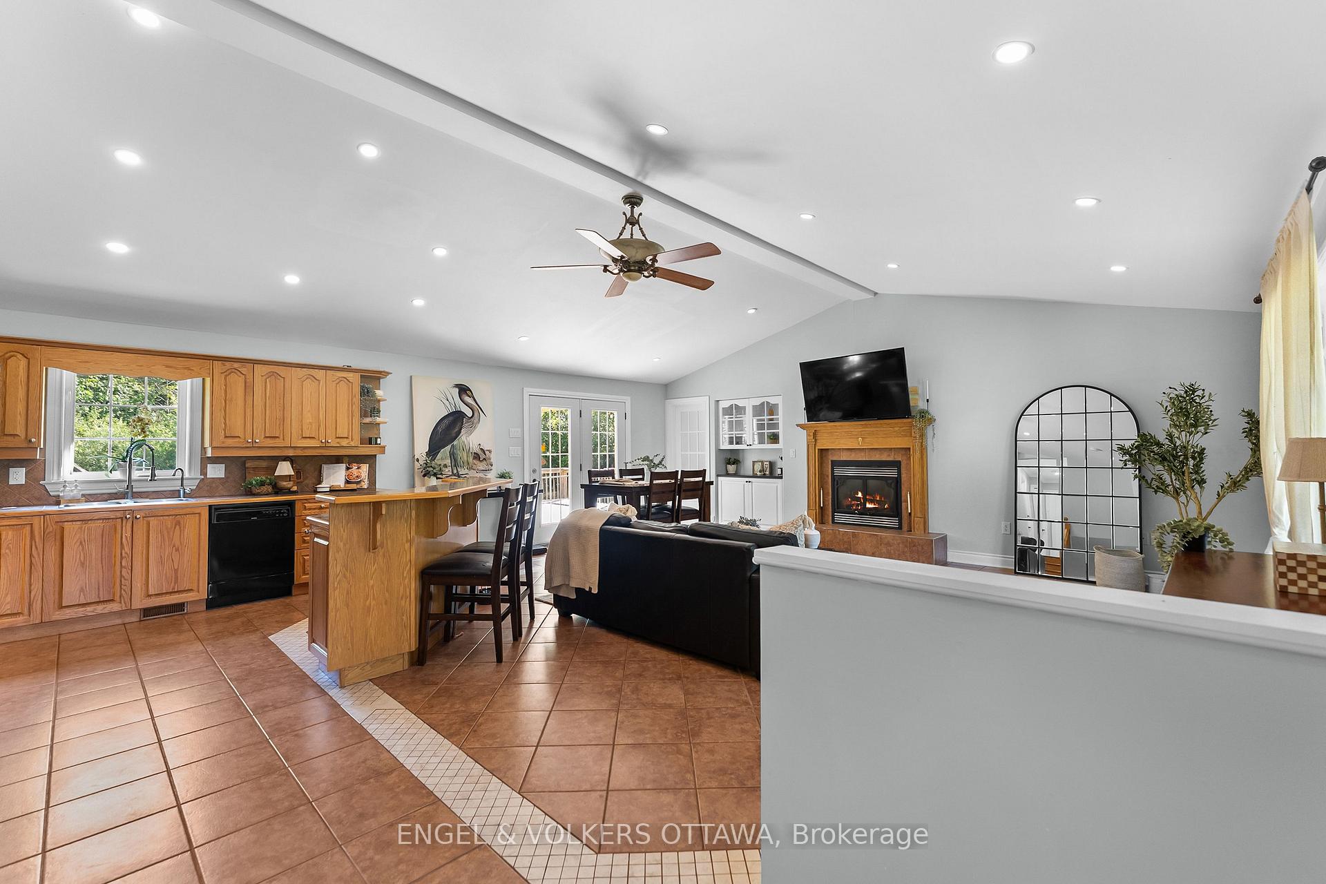 Photo 4 of 7005 Millar Road, Edwardsburgh/Cardinal, Edwardsburgh/Cardinal Twp — HOMEH