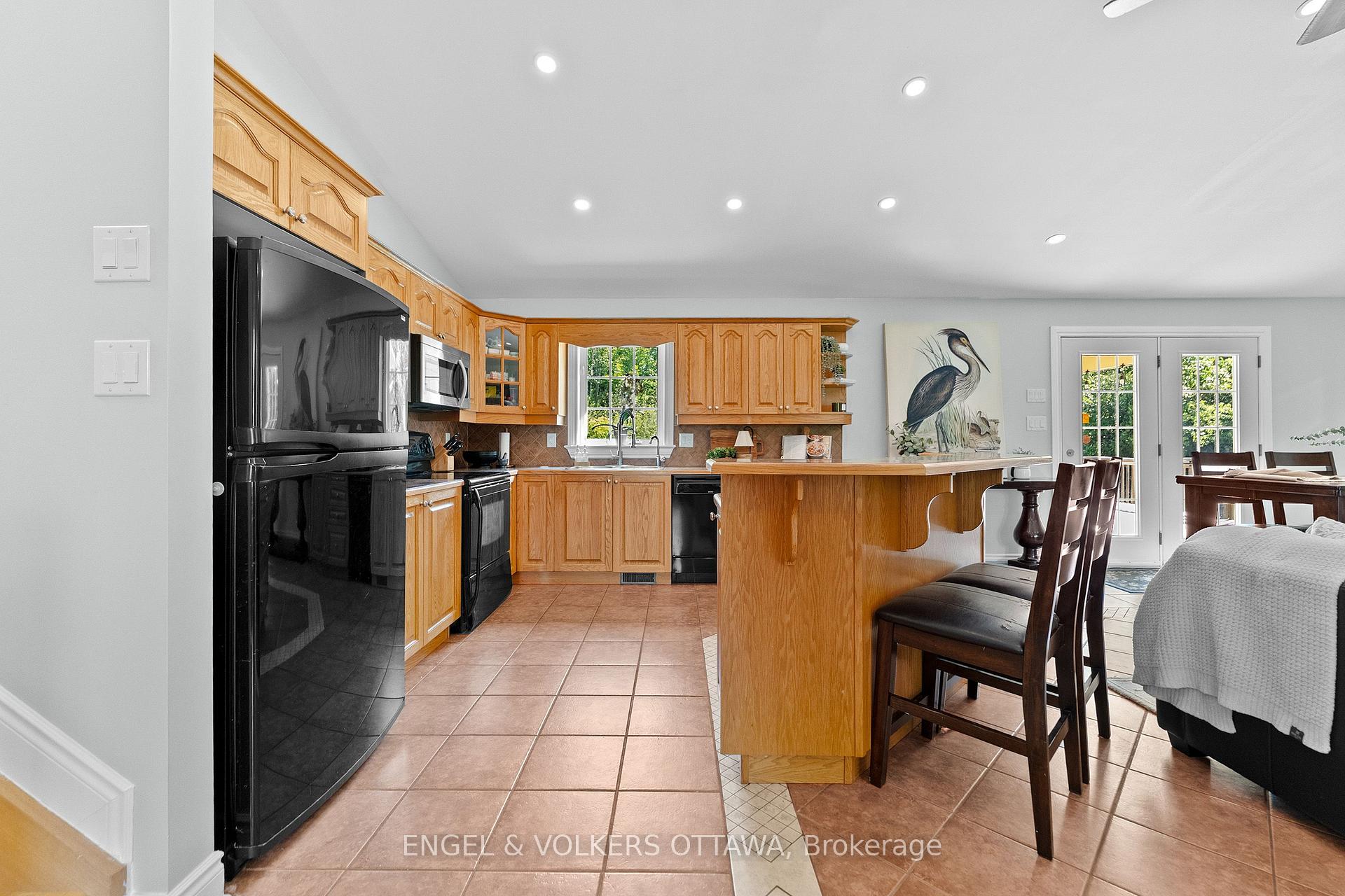 Photo 5 of 7005 Millar Road, Edwardsburgh/Cardinal, Edwardsburgh/Cardinal Twp — HOMEH