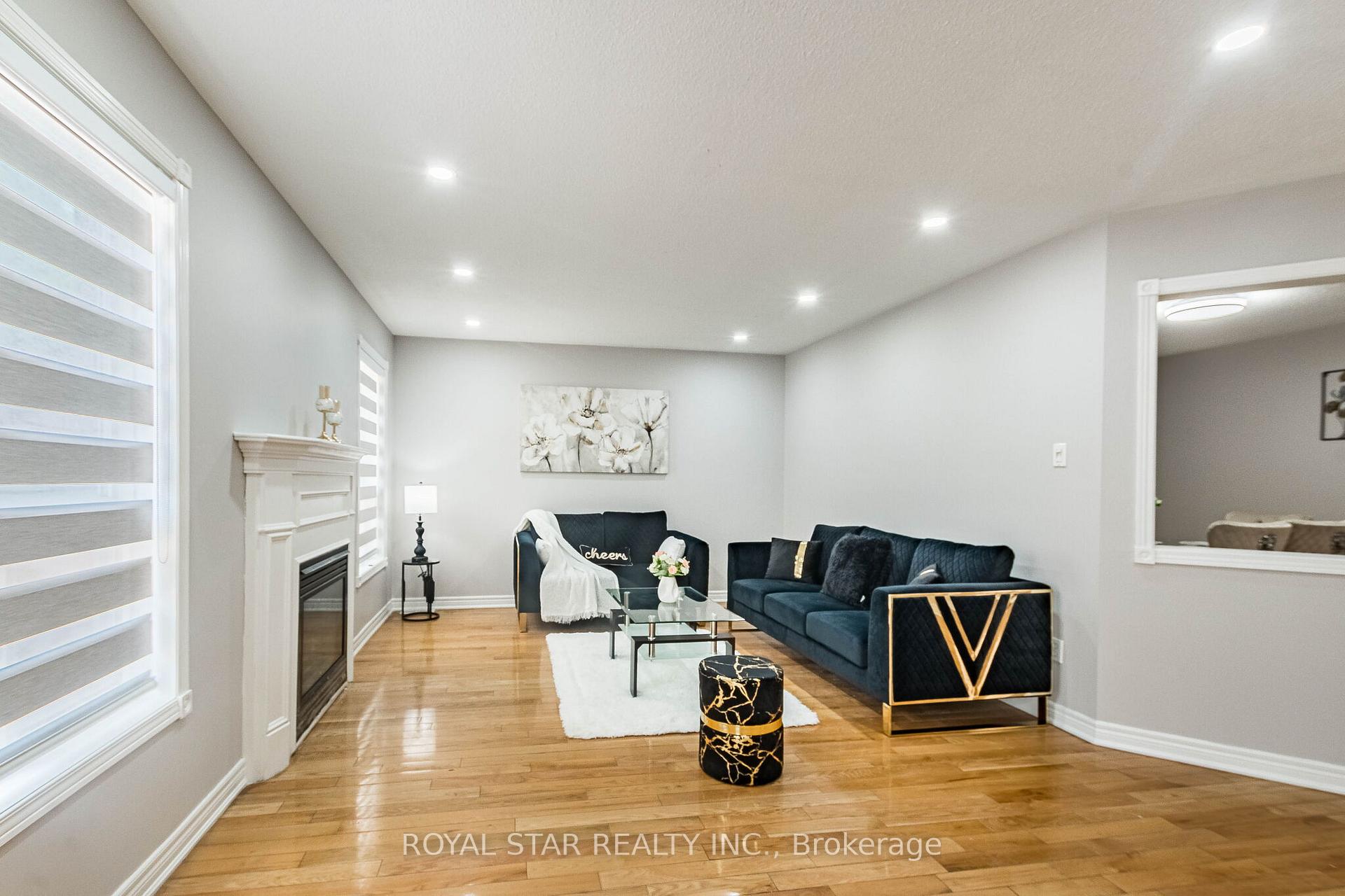 Photo 13 of 55 Newark Way, Brampton, Fletcher's Meadow — HOMEH