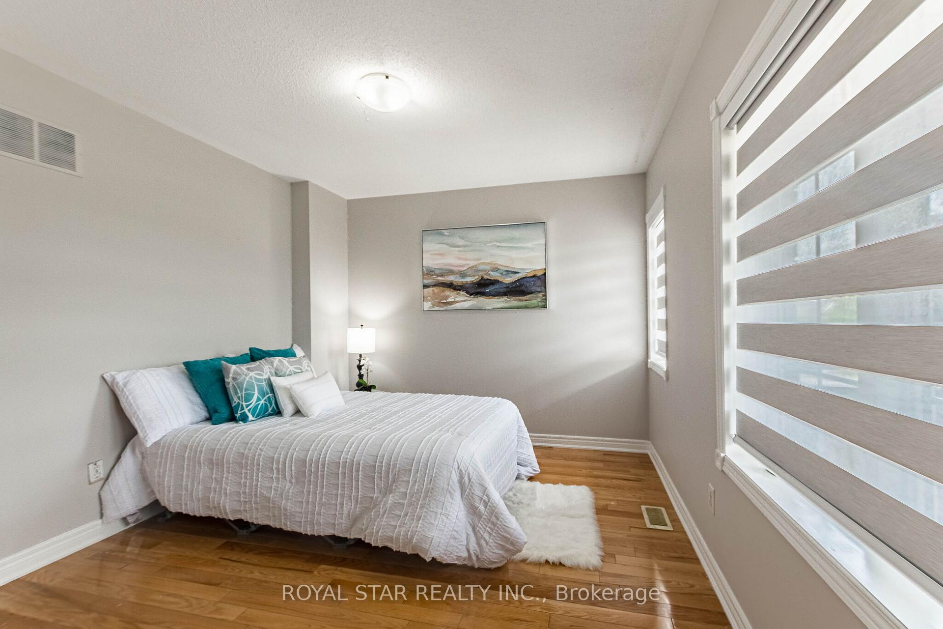 Photo 36 of 55 Newark Way, Brampton, Fletcher's Meadow — HOMEH