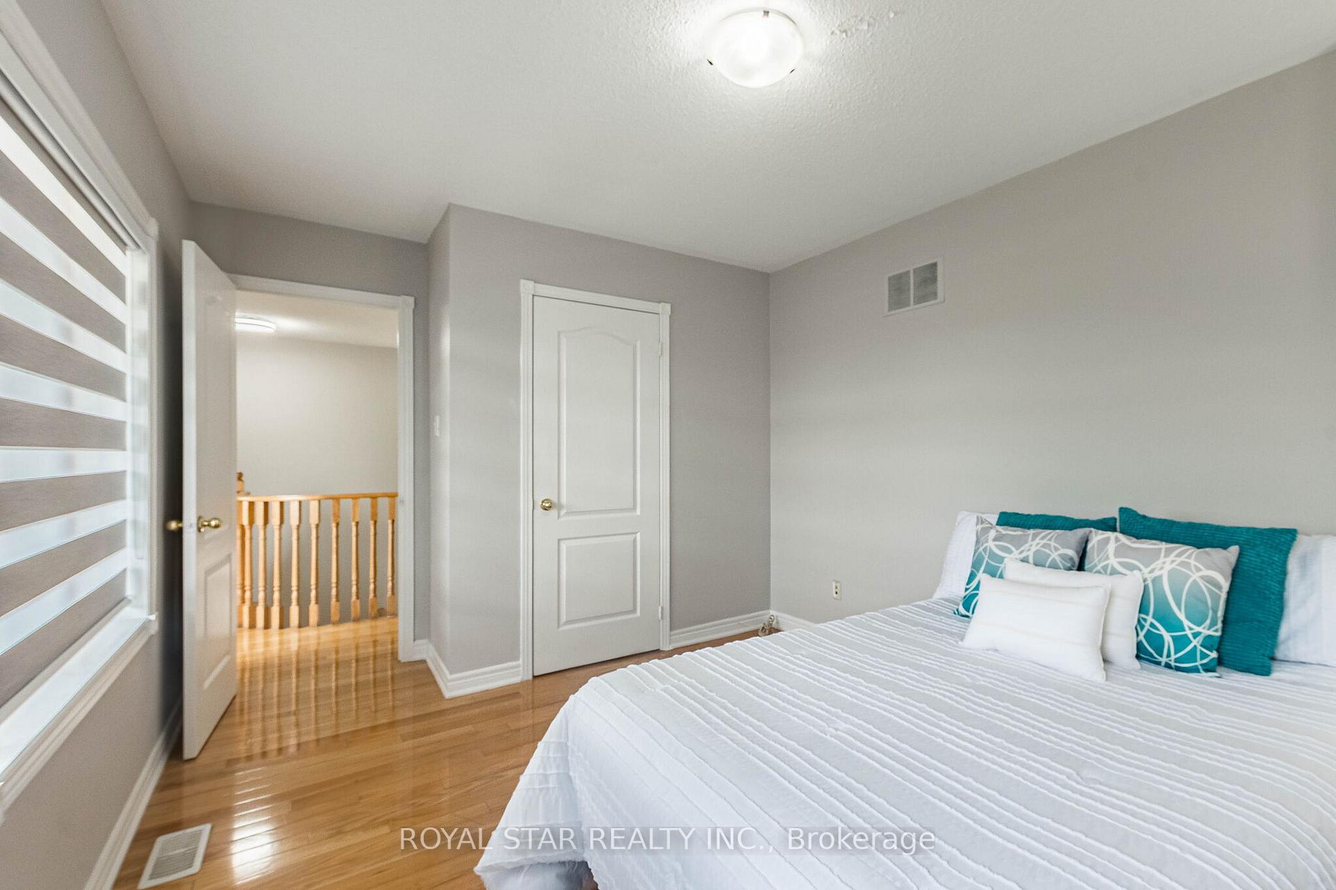 Photo 37 of 55 Newark Way, Brampton, Fletcher's Meadow — HOMEH