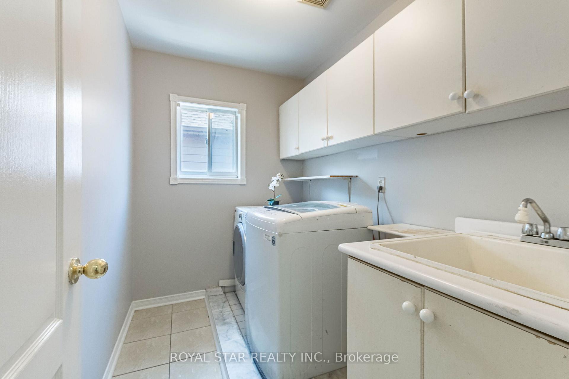 Photo 42 of 55 Newark Way, Brampton, Fletcher's Meadow — HOMEH
