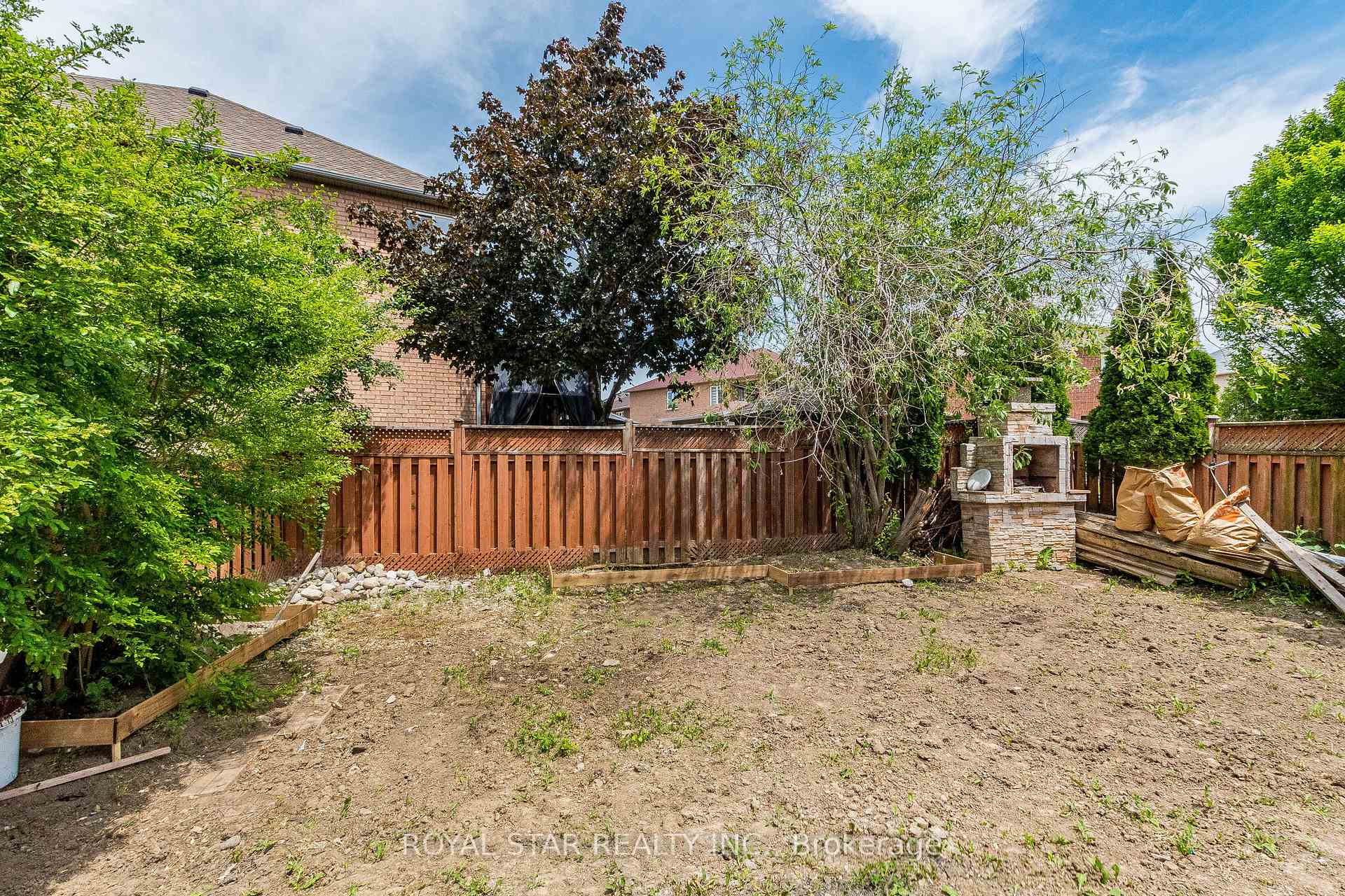 Photo 46 of 55 Newark Way, Brampton, Fletcher's Meadow — HOMEH