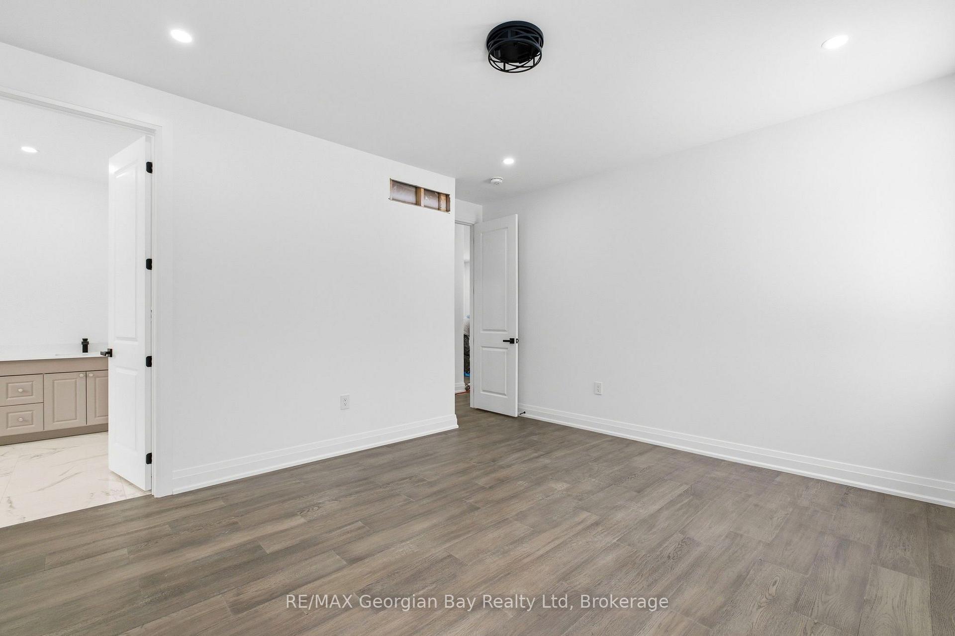 Photo 15 of 49 Beaufort Crescent, Tiny, Rural Tiny — HOMEH