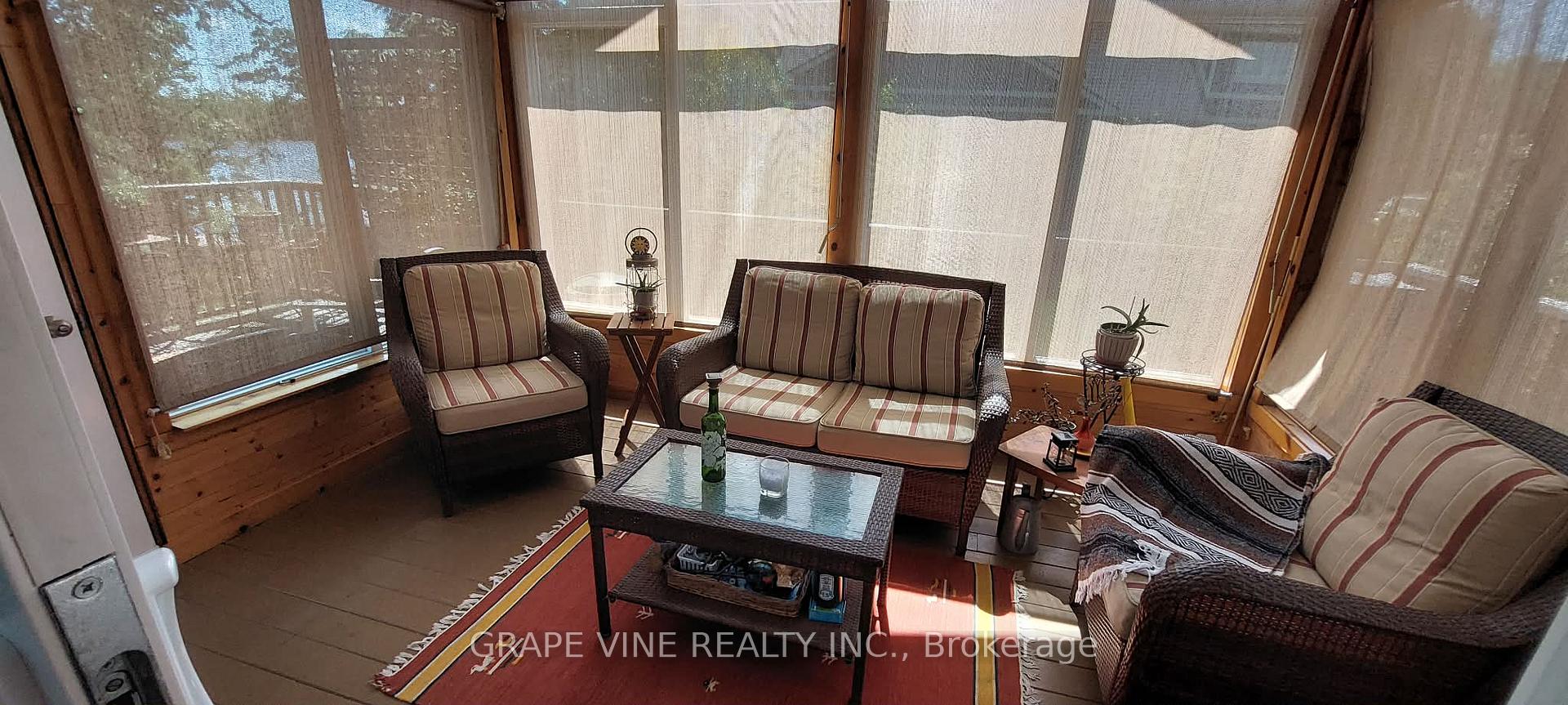 Photo 16 of 20 Bay Street, Rideau Lakes, Rideau Lakes (Newboro) Twp — HOMEH