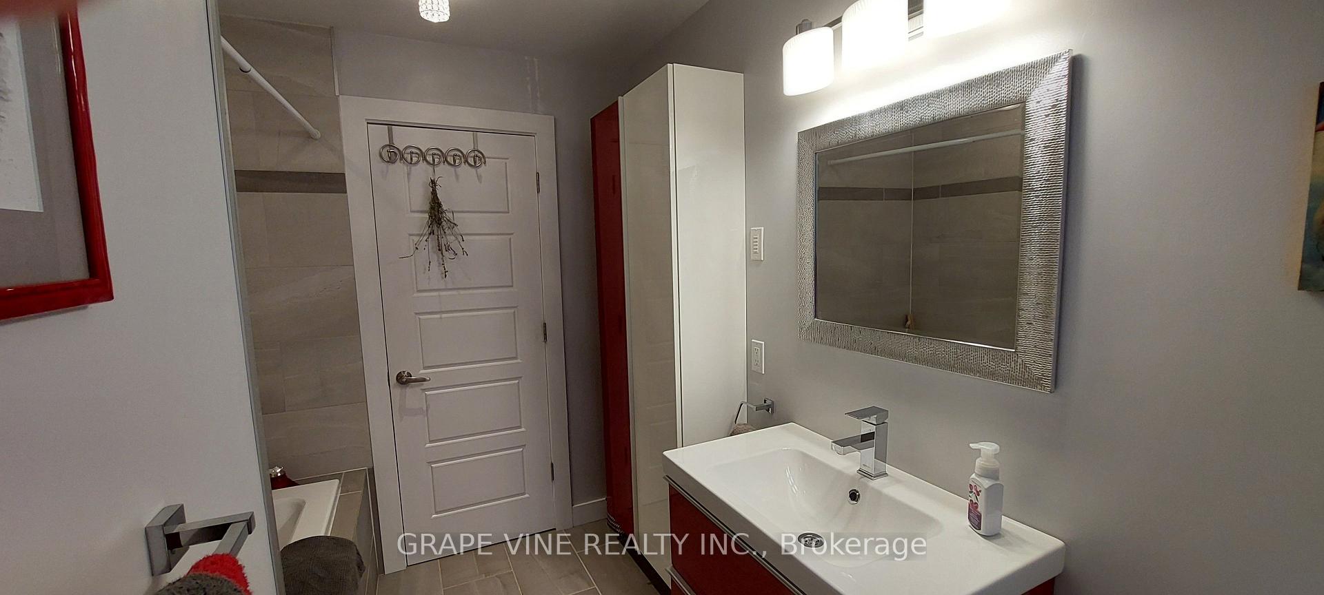 Photo 25 of 20 Bay Street, Rideau Lakes, Rideau Lakes (Newboro) Twp — HOMEH