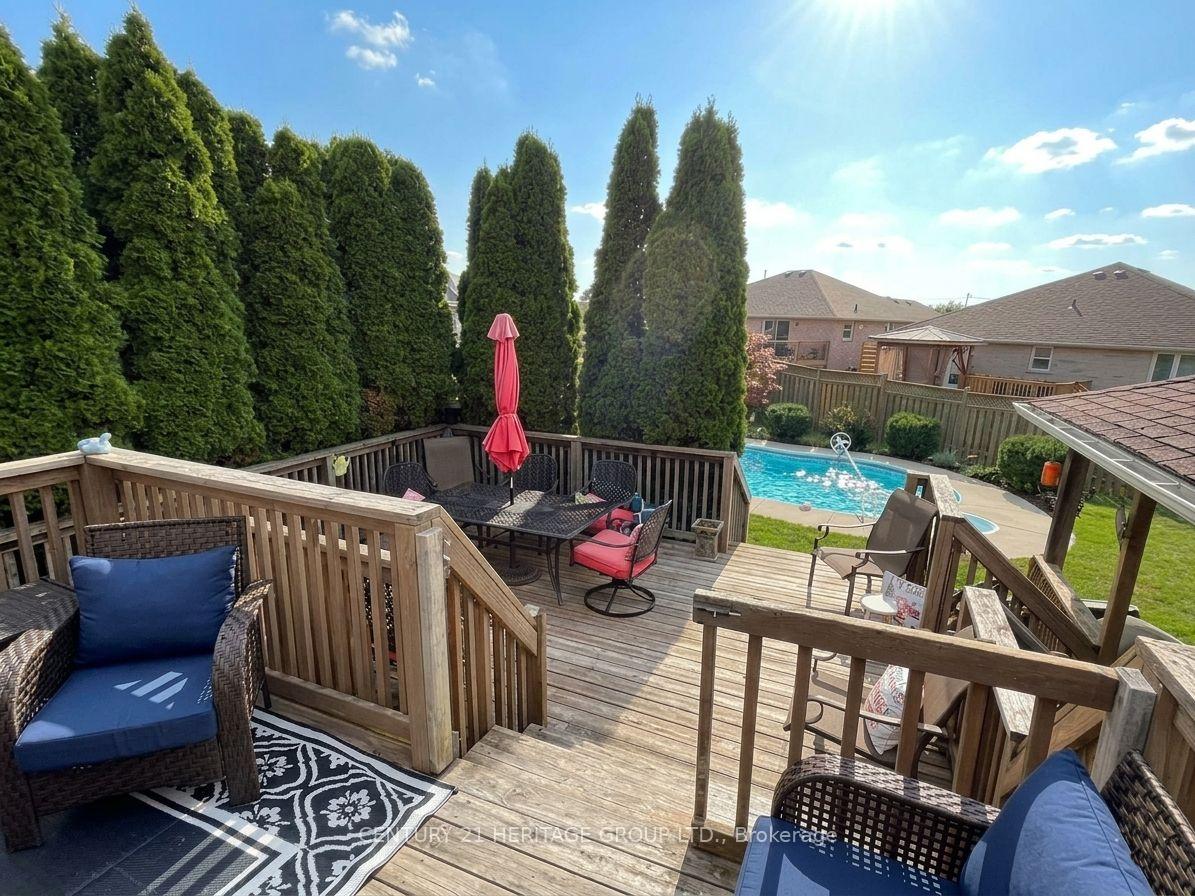 Photo 22 of 16 Eakins Crescent, Kawartha Lakes, Lindsay — HOMEH
