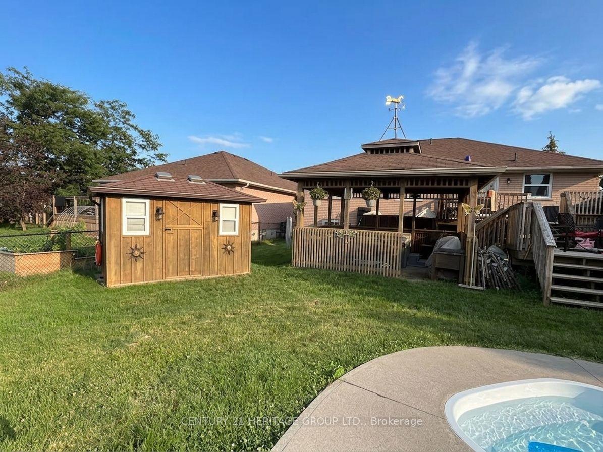 Photo 24 of 16 Eakins Crescent, Kawartha Lakes, Lindsay — HOMEH