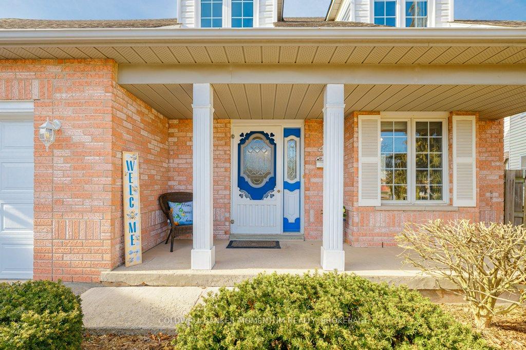 Photo 4 of 43 Silvercrest Court, Thorold, Confederation Heights — HOMEH