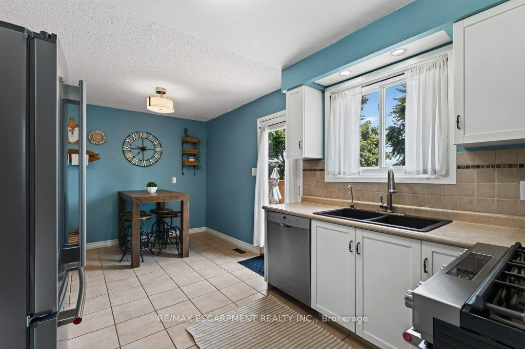 Photo 13 of 88 Commerford Street, Thorold, Confederation Heights — HOMEH