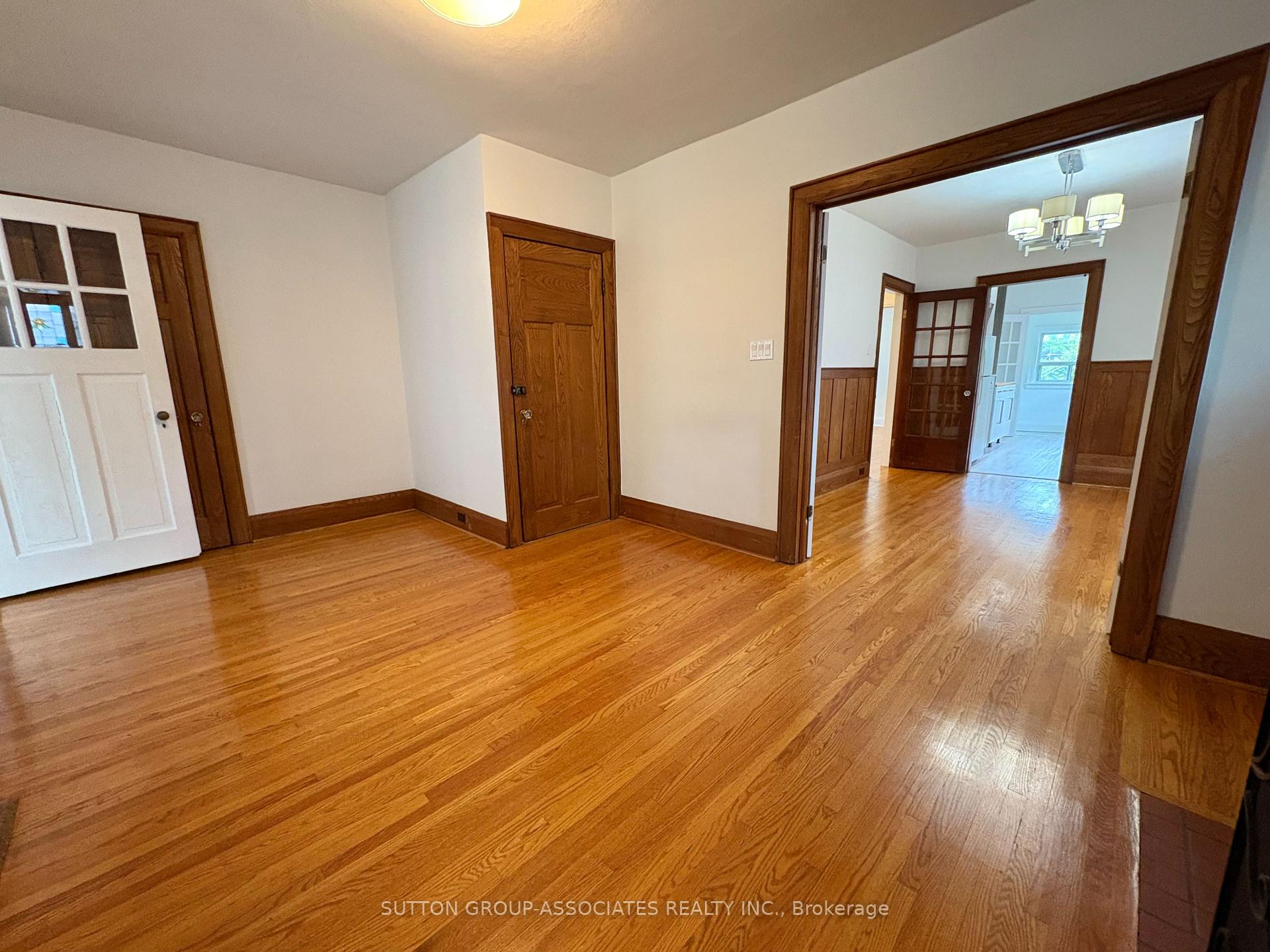 Photo 5 of Unit Upper, 191 Arlington Avenue, Toronto, Humewood-Cedarvale — HOMEH