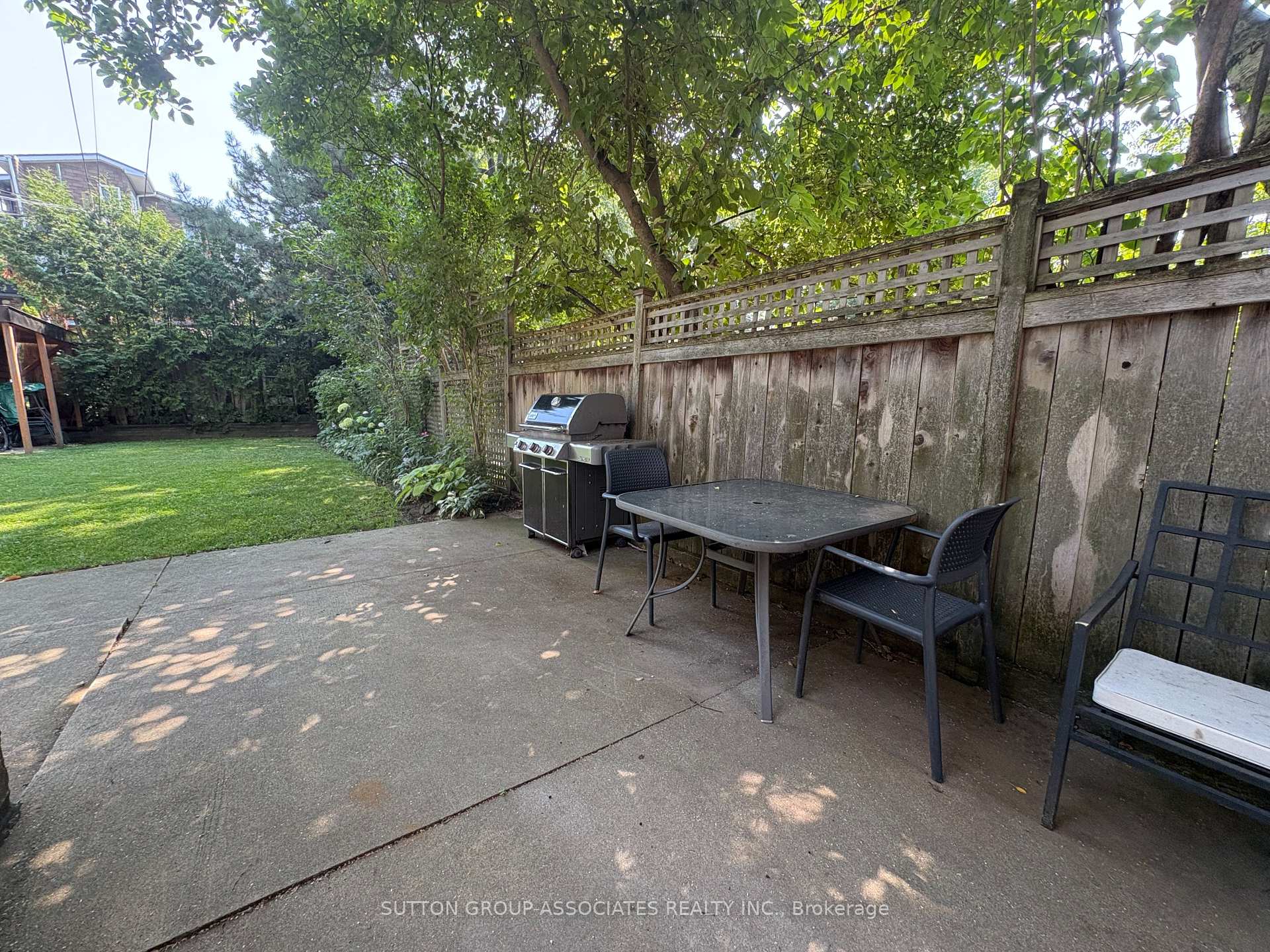 Photo 15 of Unit Upper, 191 Arlington Avenue, Toronto, Humewood-Cedarvale — HOMEH