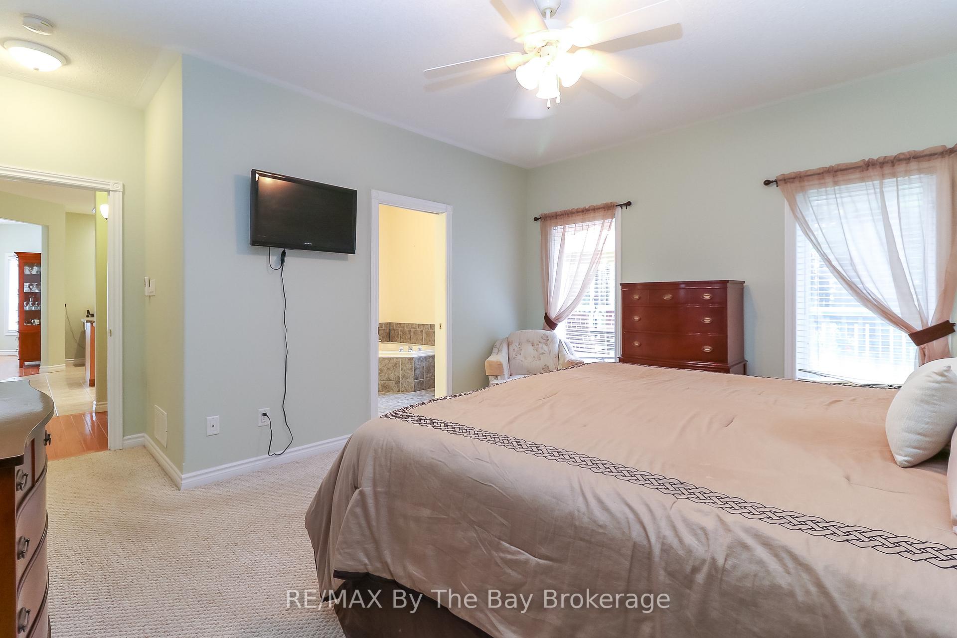 Photo 15 of 60 Martyn Drive, Wasaga Beach — HOMEH
