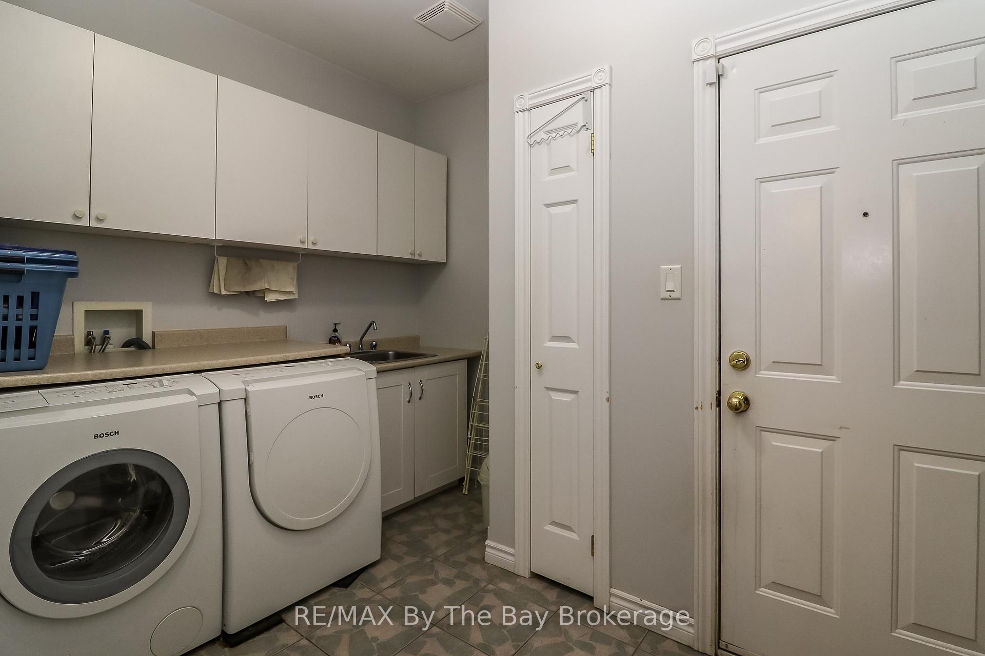 Photo 18 of 60 Martyn Drive, Wasaga Beach — HOMEH