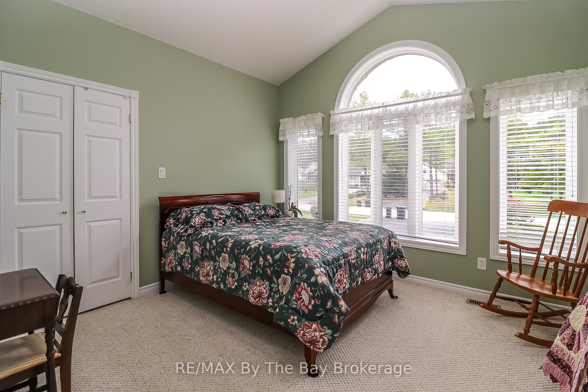 Photo 20 of 60 Martyn Drive, Wasaga Beach — HOMEH